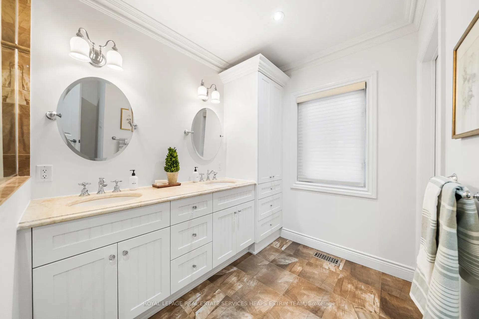 Photo 21 of 68 Burncrest Drive, Toronto, Bedford Park-Nortown — HOMEH