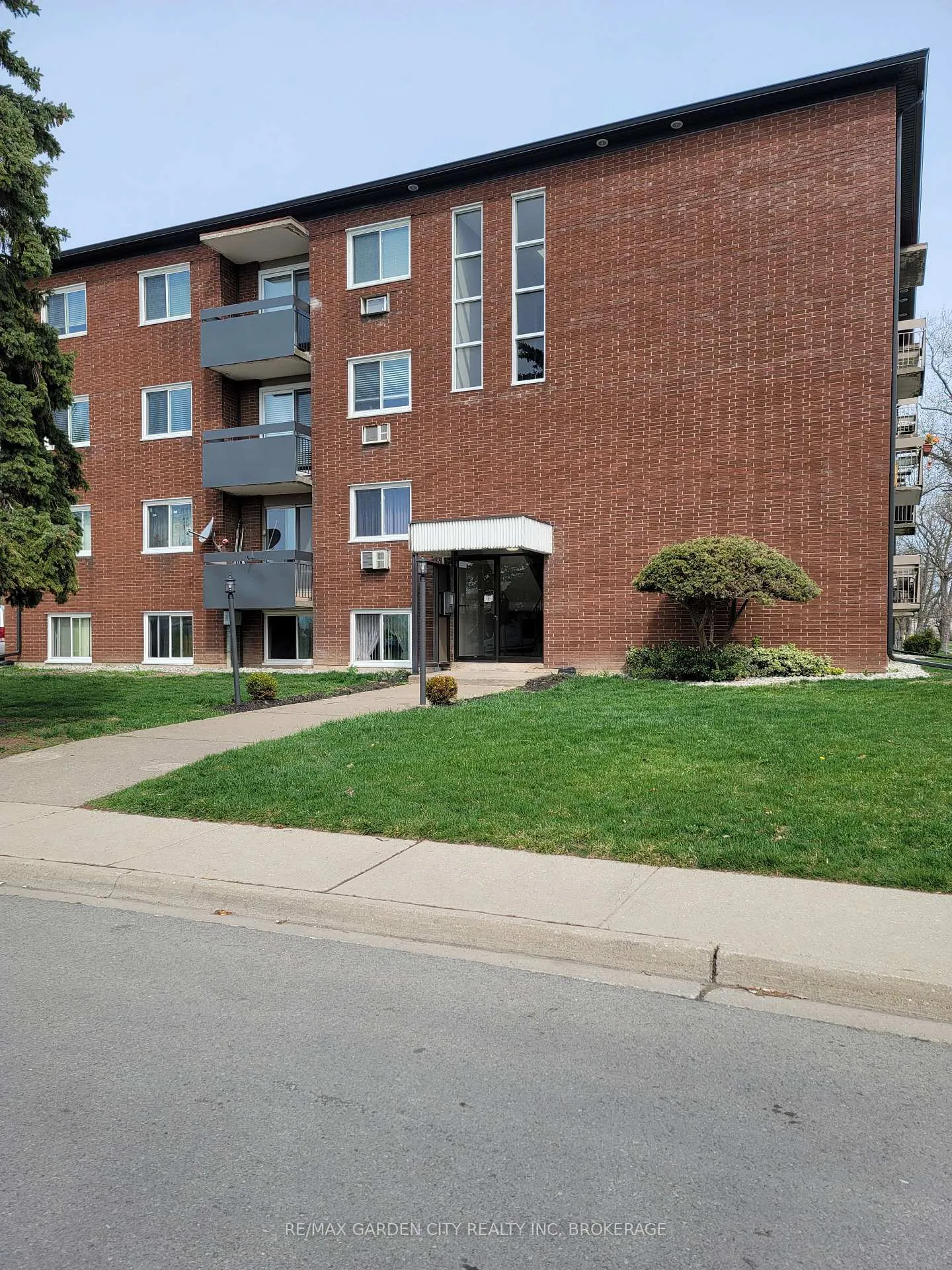 Photo 1 of 151 Plymouth Road, Welland, Lincoln/Crowland — HOMEH