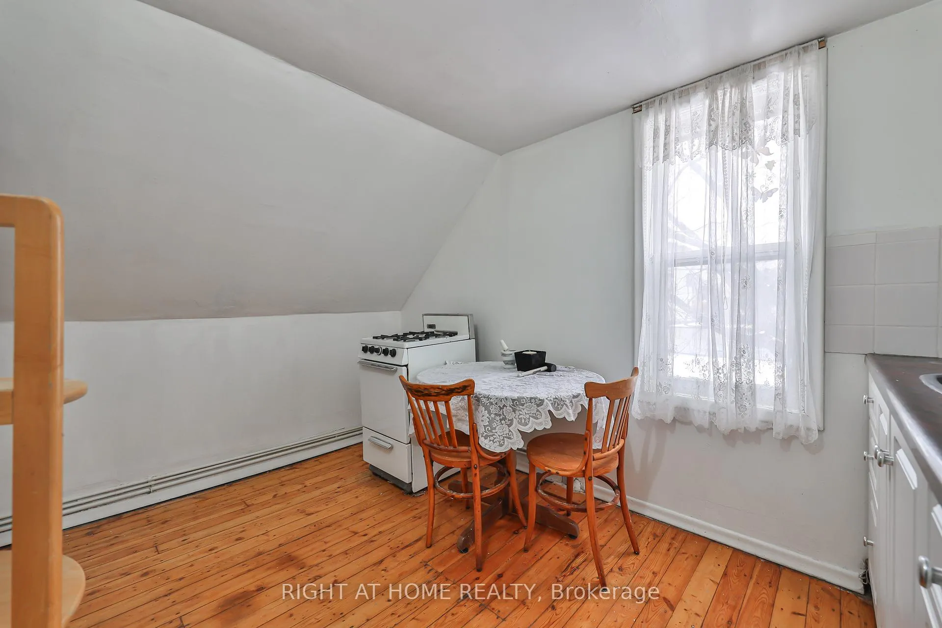Photo 26 of 1448 Dundas Street E, Toronto, South Riverdale — HOMEH