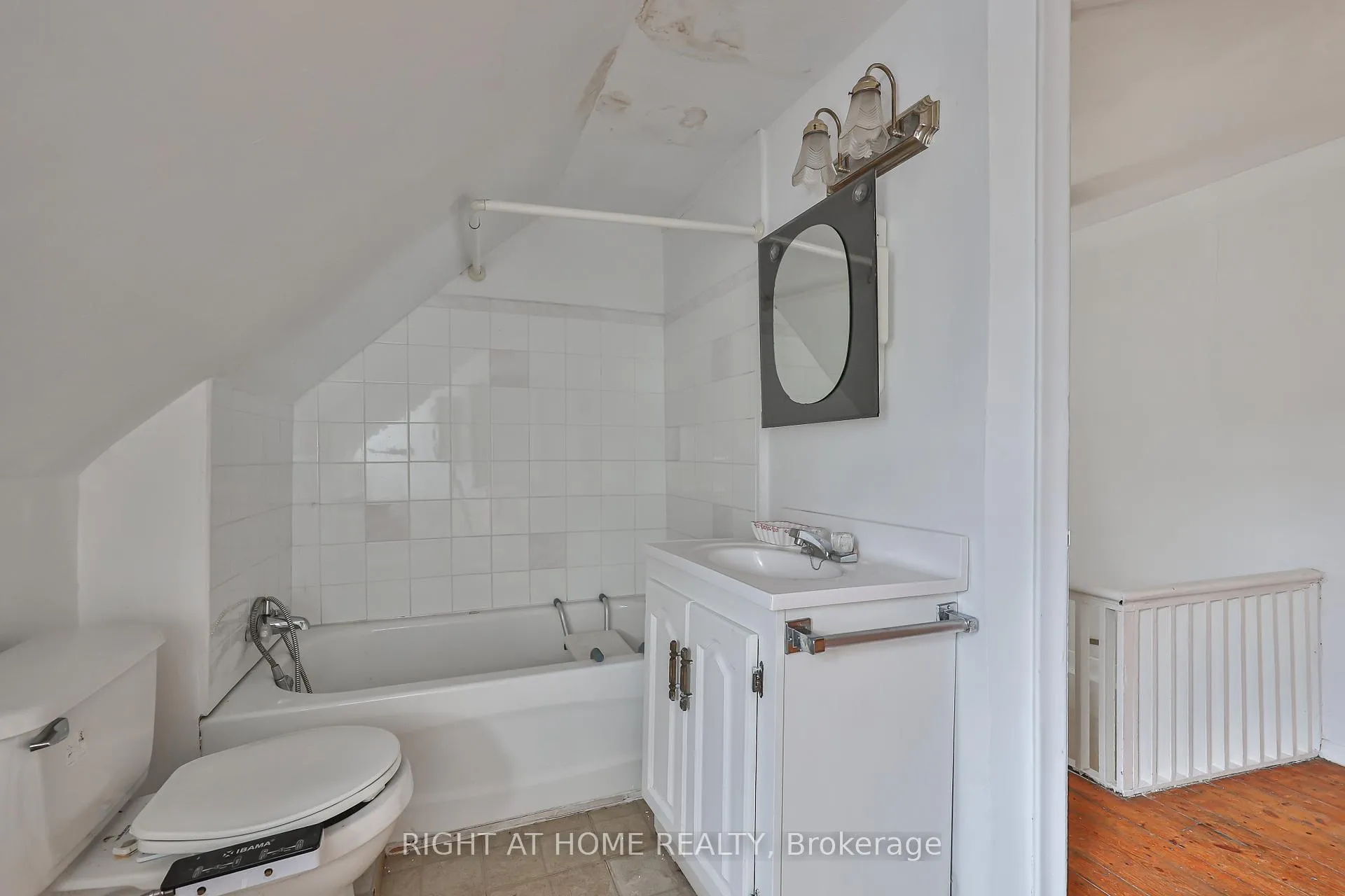 Photo 28 of 1448 Dundas Street E, Toronto, South Riverdale — HOMEH
