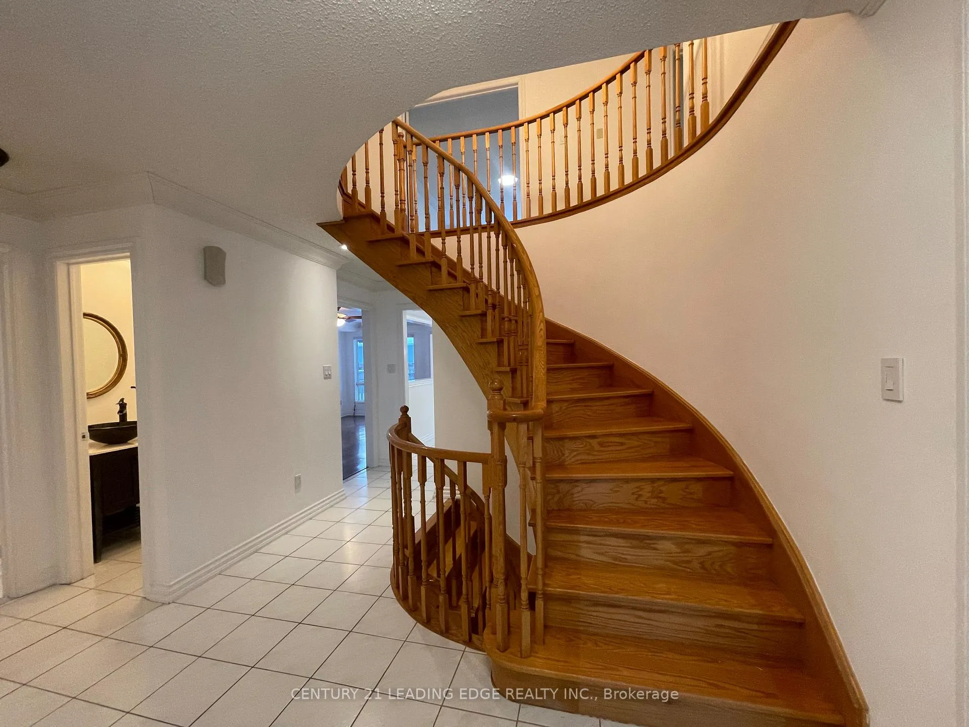Photo 2 of Unit Main, 896 Darwin Drive, Pickering, Dunbarton — HOMEH