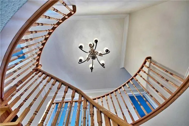 Photo 3 of Unit Main, 896 Darwin Drive, Pickering, Dunbarton — HOMEH