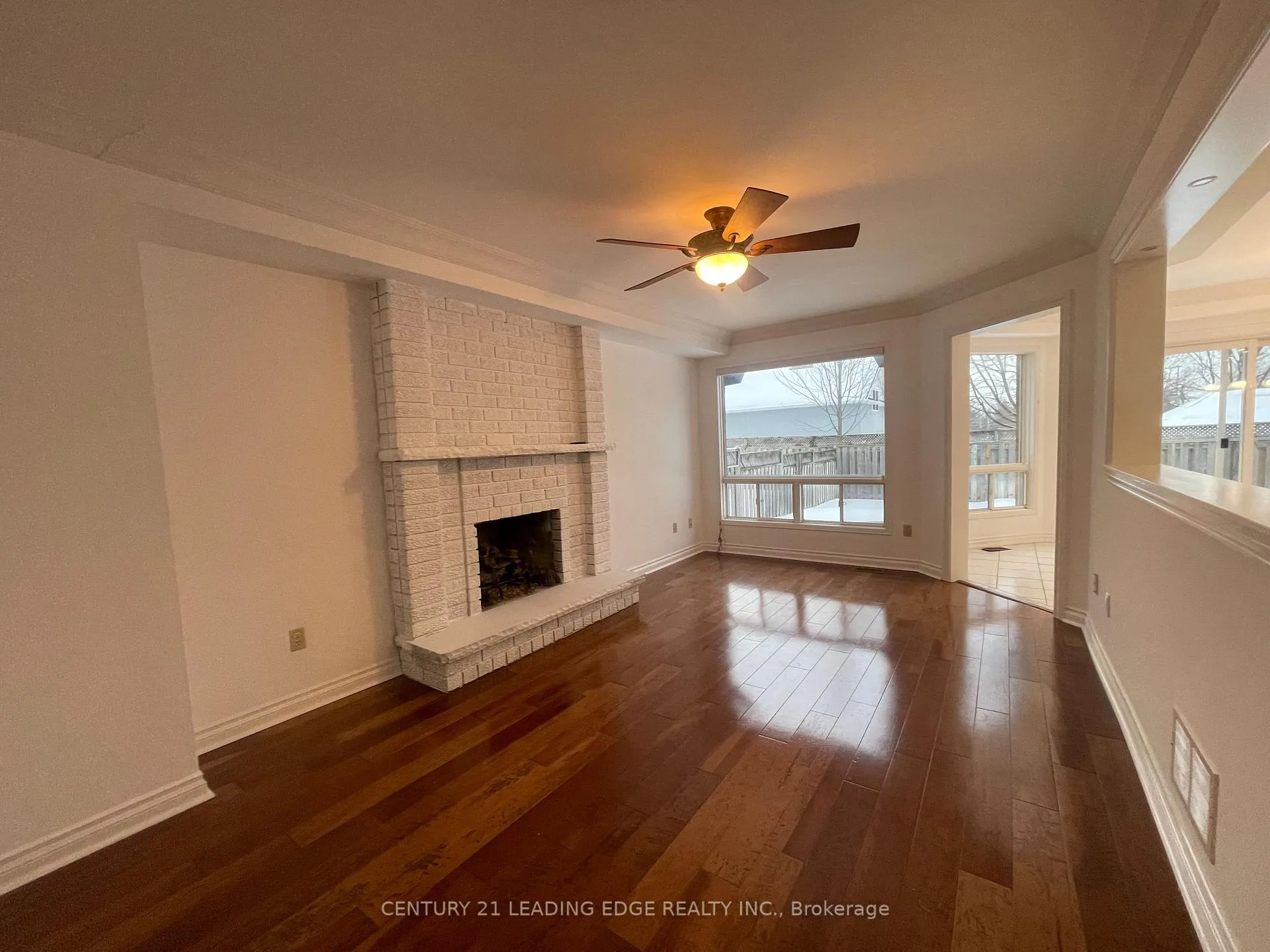 Photo 4 of Unit Main, 896 Darwin Drive, Pickering, Dunbarton — HOMEH