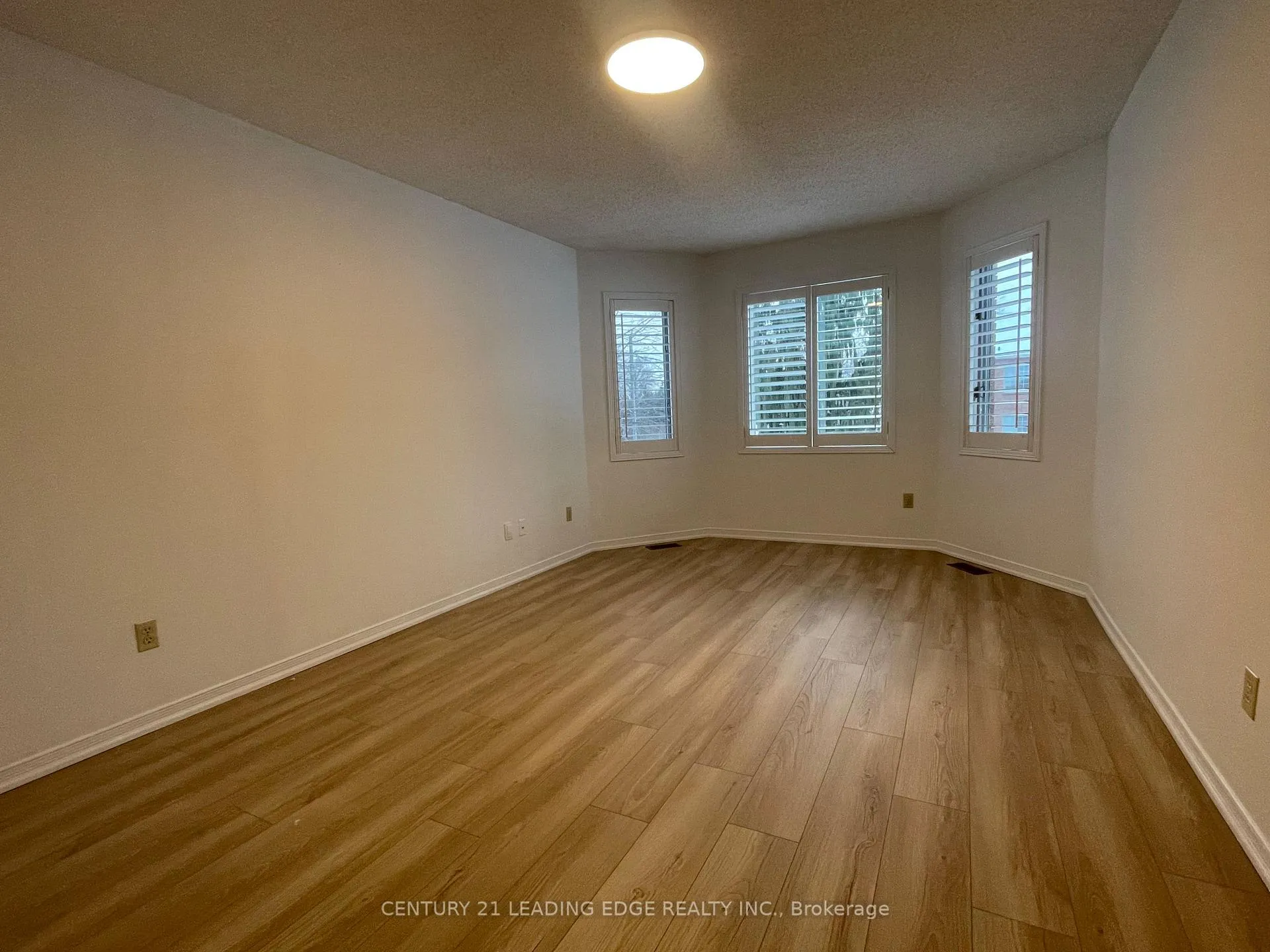 Photo 13 of Unit Main, 896 Darwin Drive, Pickering, Dunbarton — HOMEH