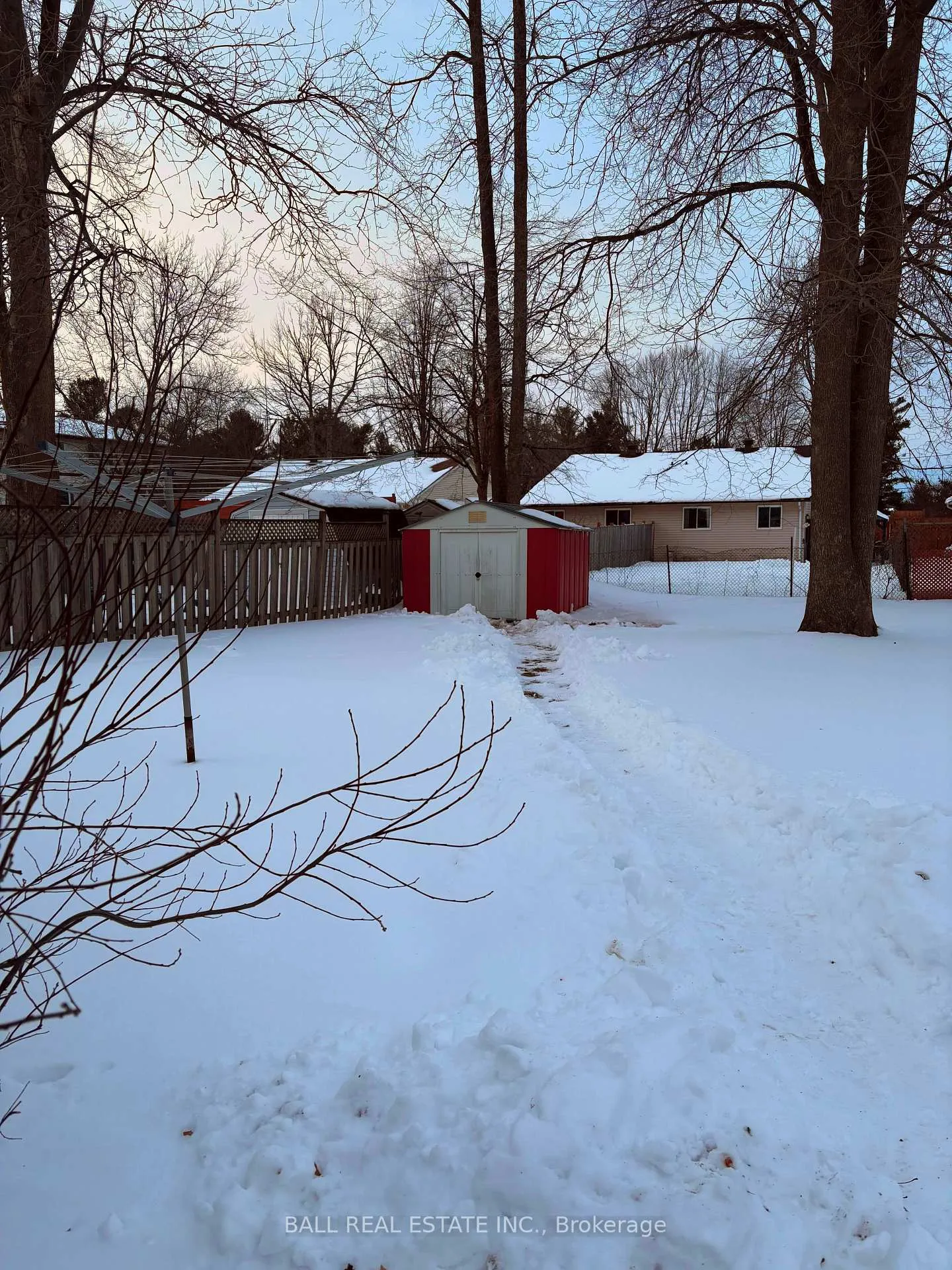 Photo 3 of 807 Laflin Avenue, Cornwall — HOMEH