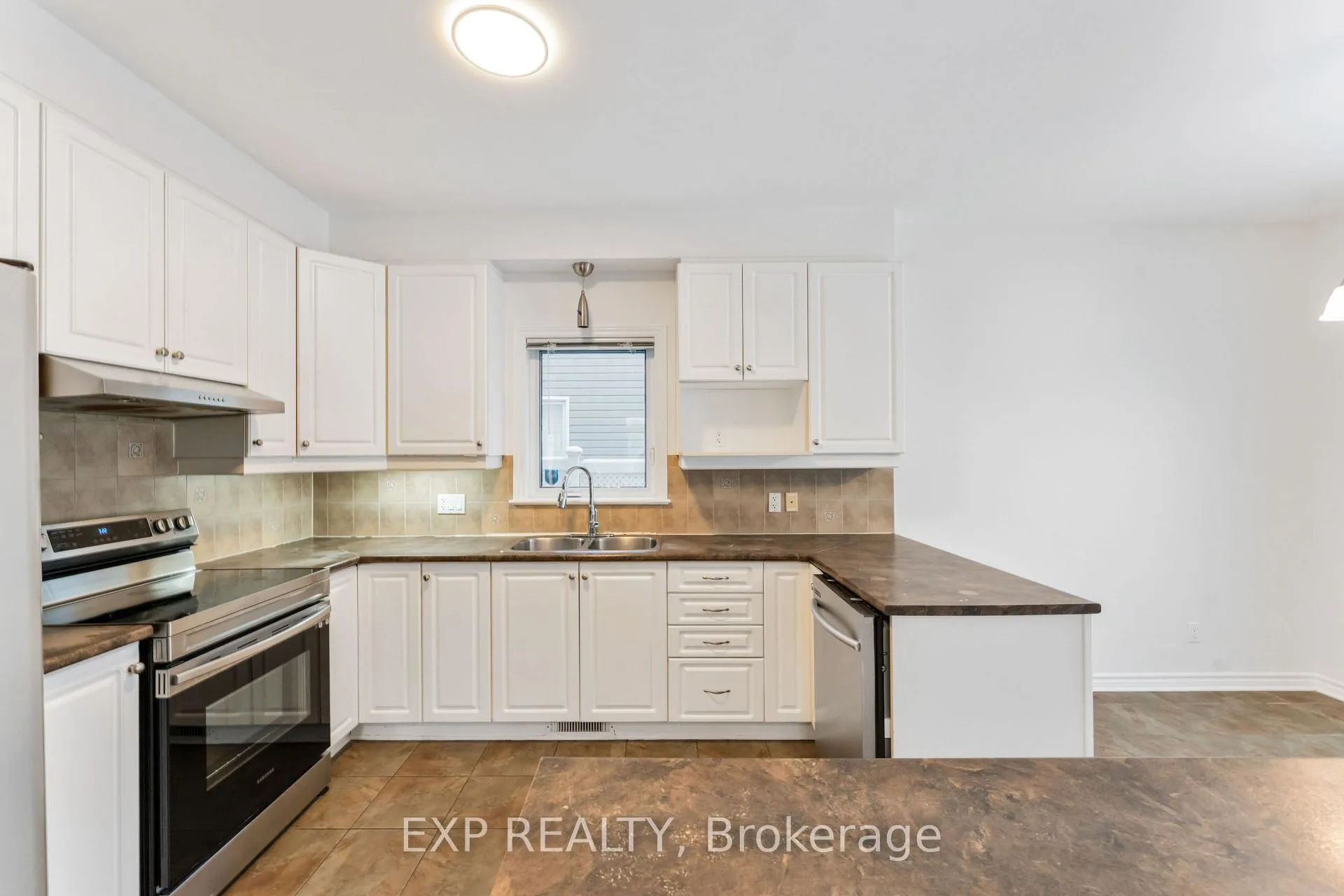 Photo 9 of 119 Anfield Crescent, Ottawa, Barrhaven East — HOMEH