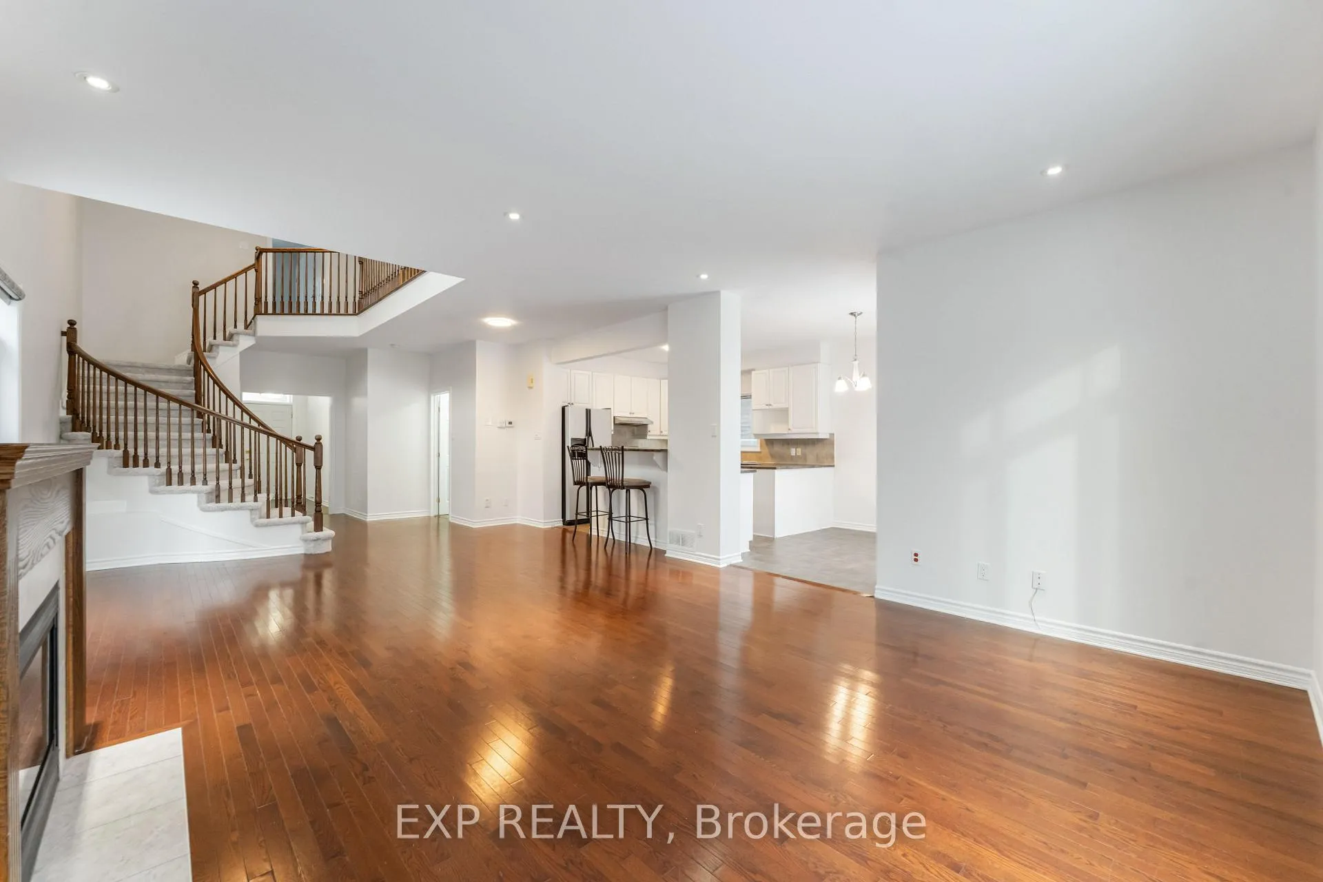 Photo 11 of 119 Anfield Crescent, Ottawa, Barrhaven East — HOMEH