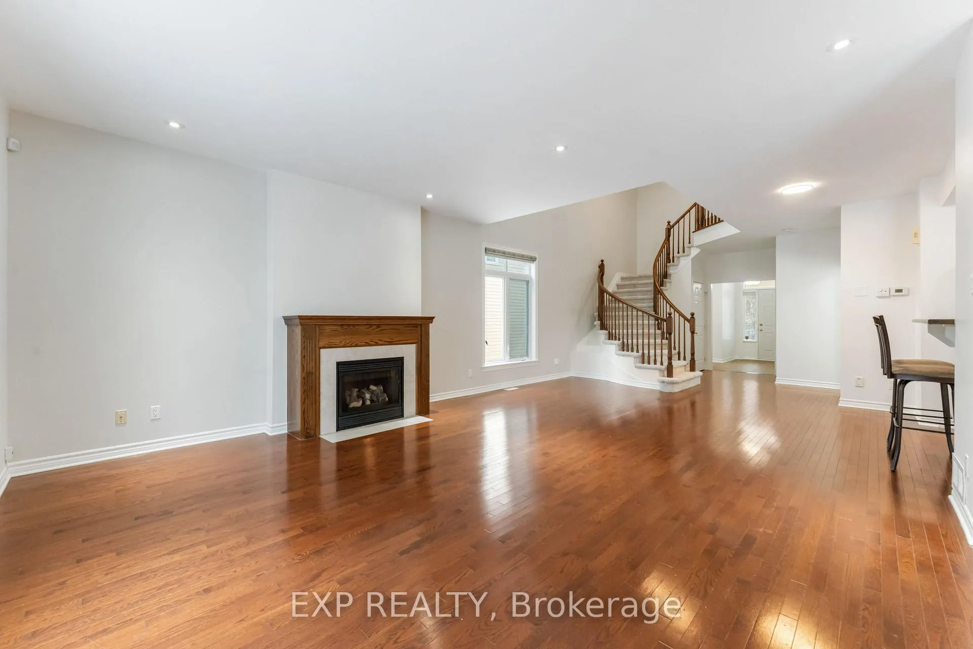 Photo 12 of 119 Anfield Crescent, Ottawa, Barrhaven East — HOMEH
