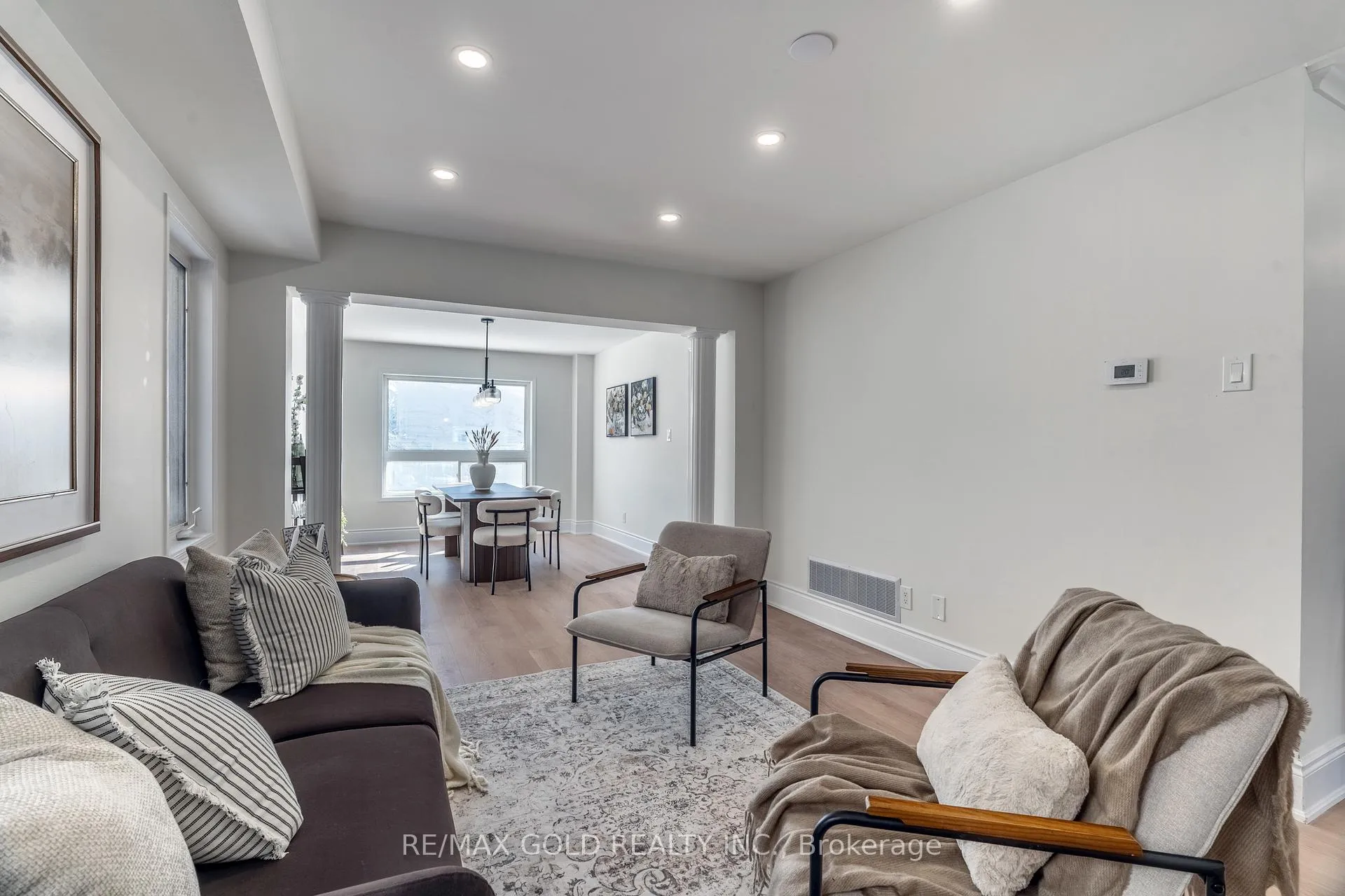 Photo 9 of 9 Morgandale Road, Brampton, Fletcher's Meadow — HOMEH