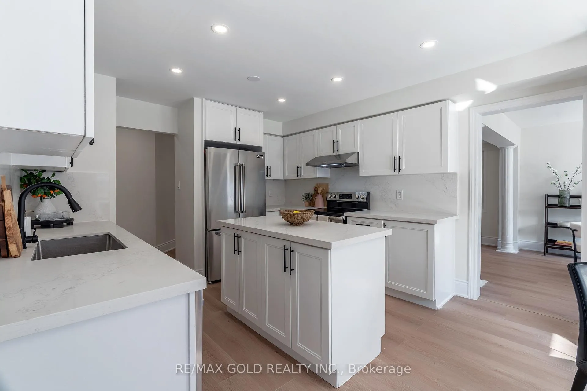 Photo 15 of 9 Morgandale Road, Brampton, Fletcher's Meadow — HOMEH