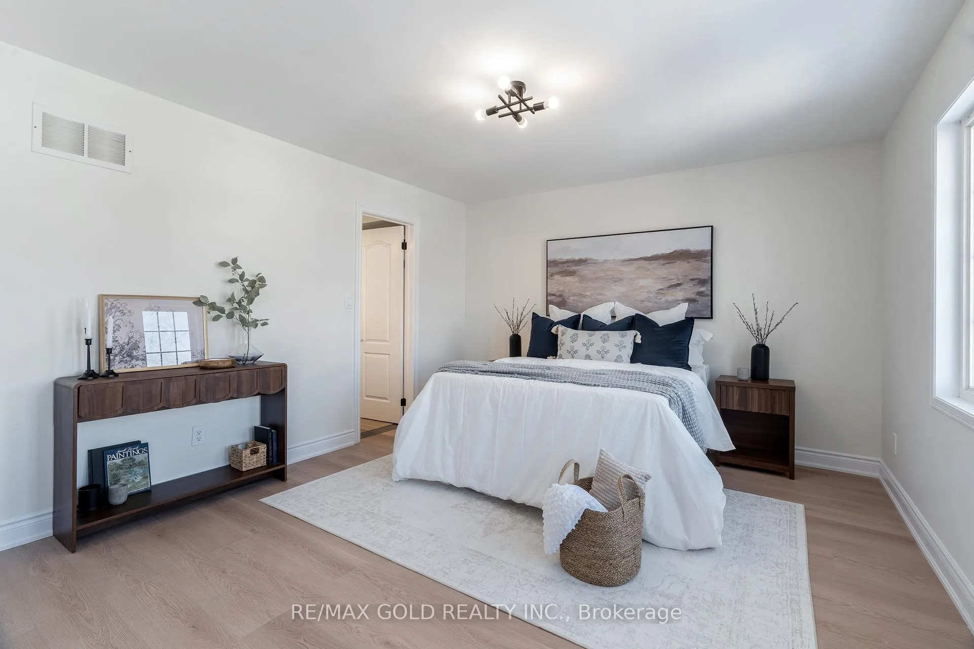 Photo 34 of 9 Morgandale Road, Brampton, Fletcher's Meadow — HOMEH