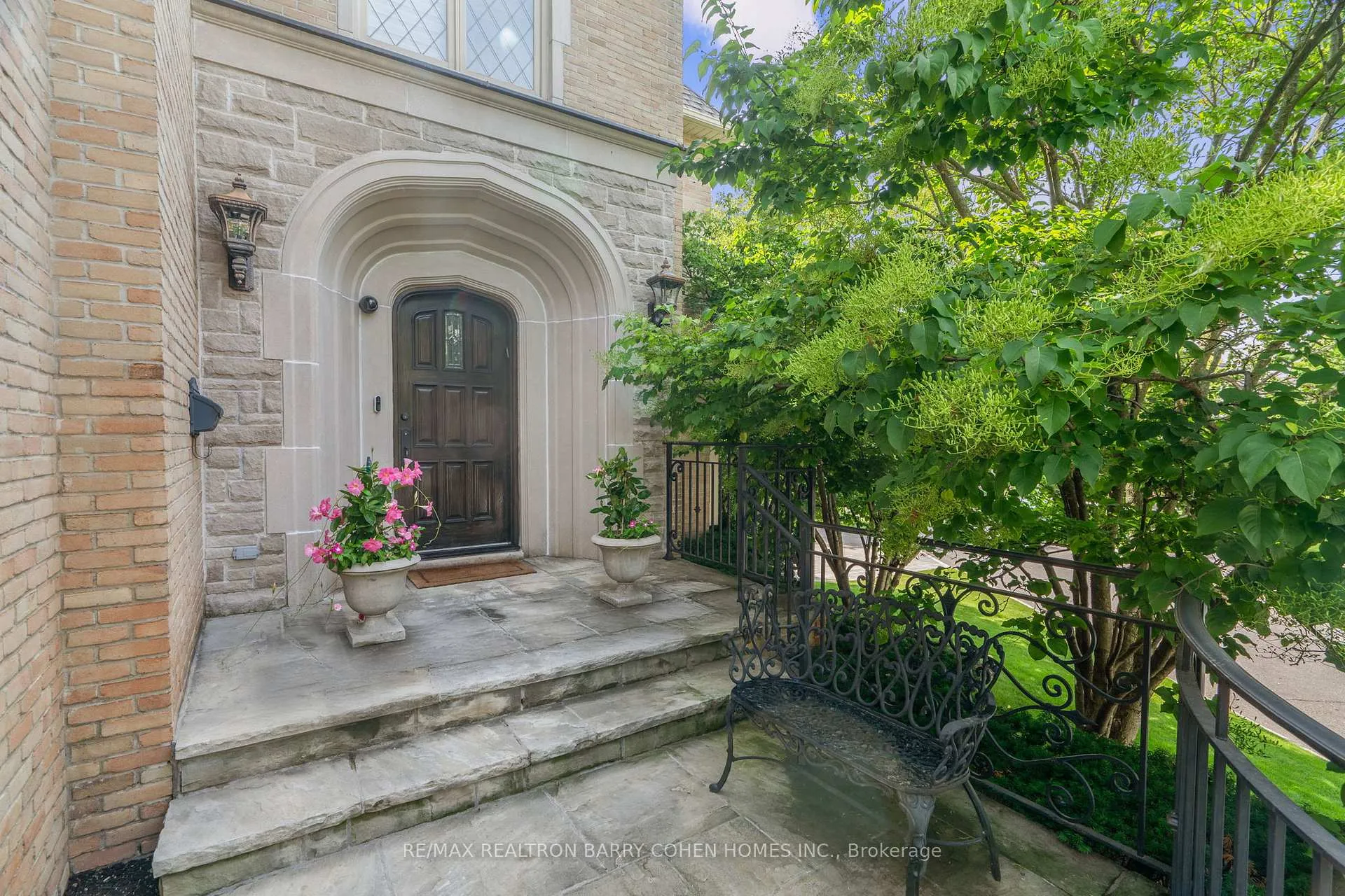 Photo 4 of 100 Old Forest Hill Road, Toronto, Forest Hill South — HOMEH