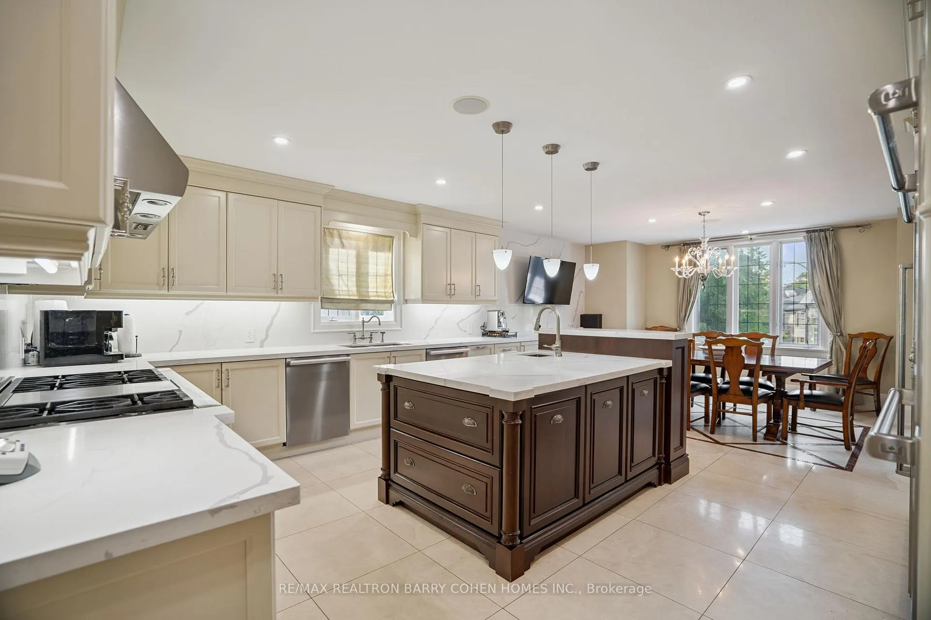 Photo 14 of 100 Old Forest Hill Road, Toronto, Forest Hill South — HOMEH