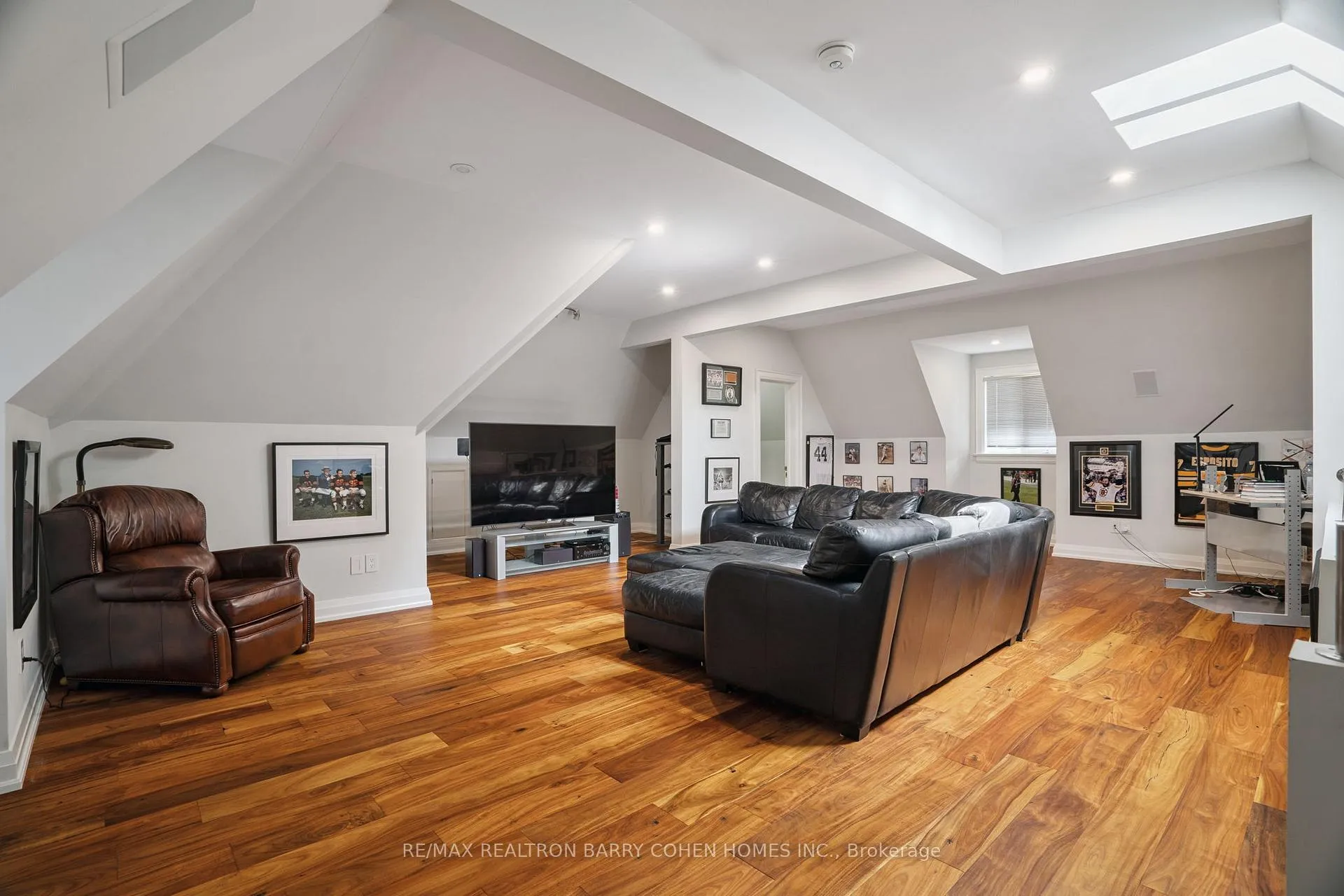 Photo 32 of 100 Old Forest Hill Road, Toronto, Forest Hill South — HOMEH