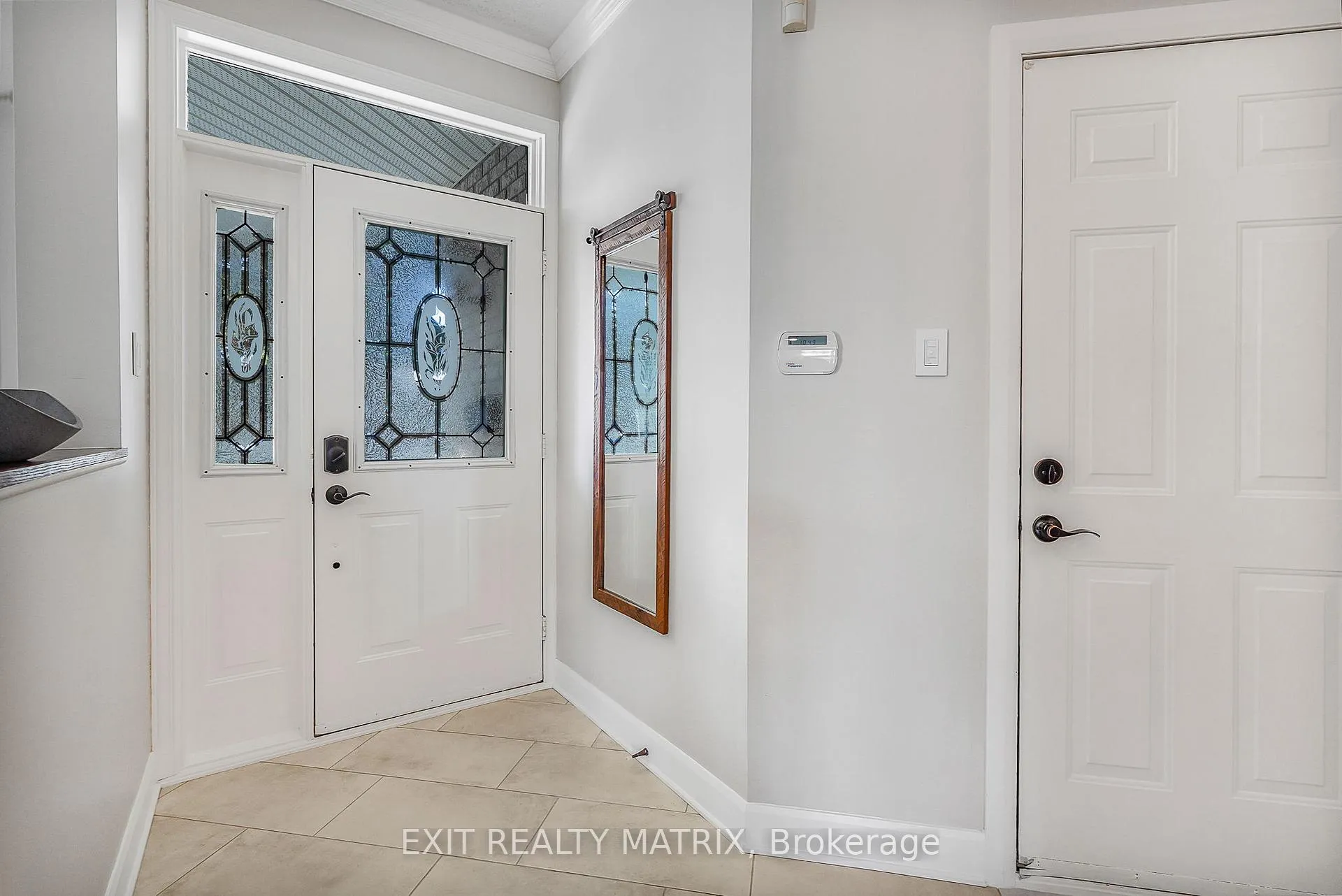 Photo 4 of 1183 Mulder Avenue, Ottawa, Fallingbrook/Gardenway South — HOMEH