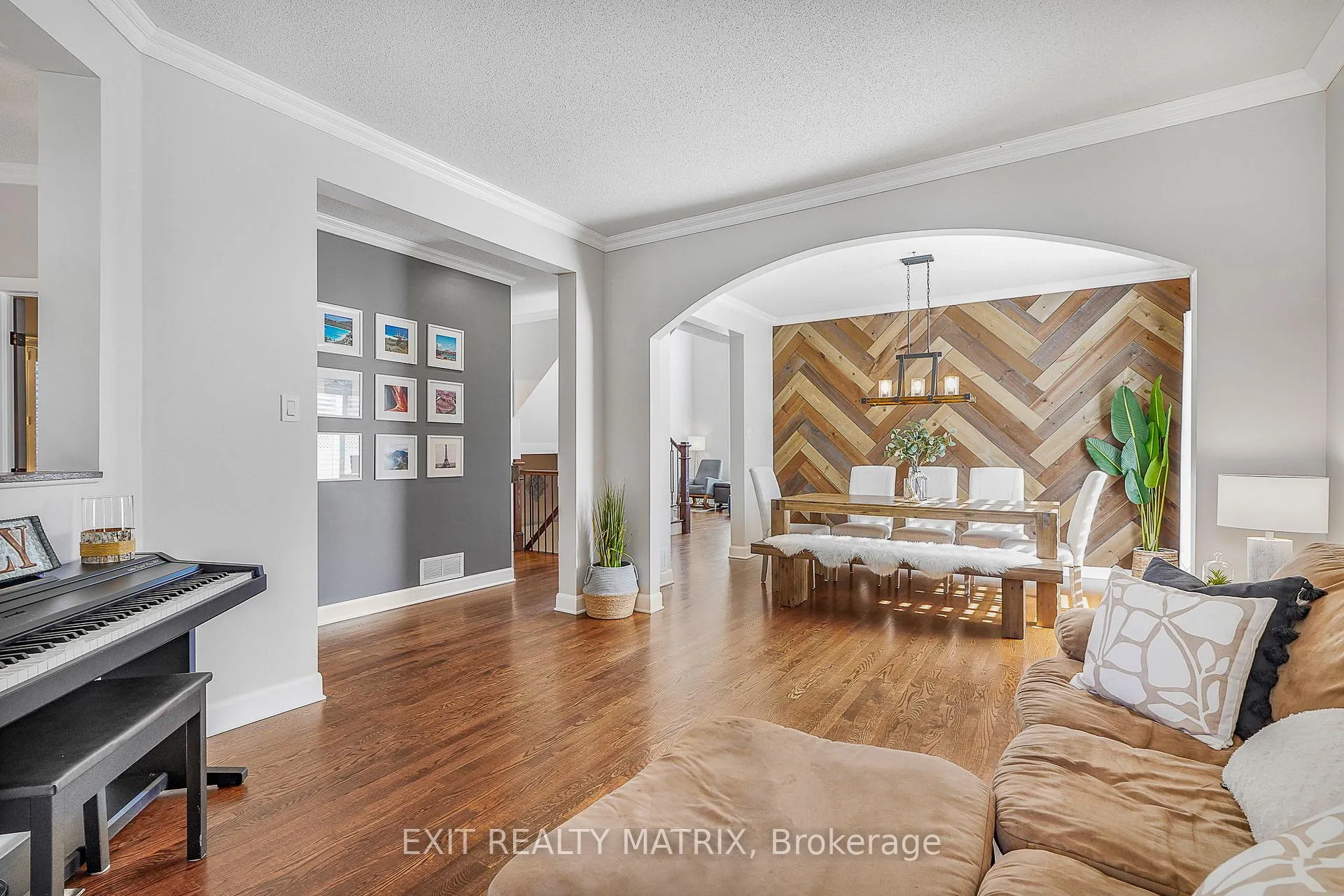 Photo 8 of 1183 Mulder Avenue, Ottawa, Fallingbrook/Gardenway South — HOMEH