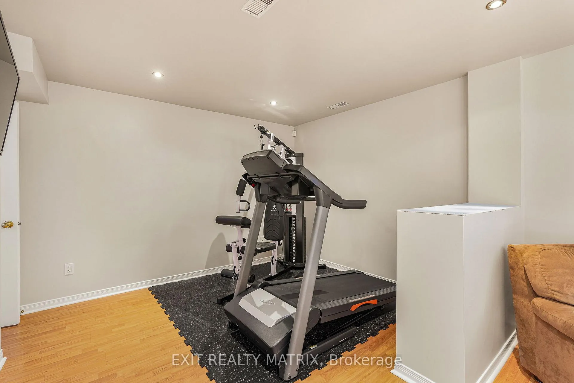 Photo 33 of 1183 Mulder Avenue, Ottawa, Fallingbrook/Gardenway South — HOMEH