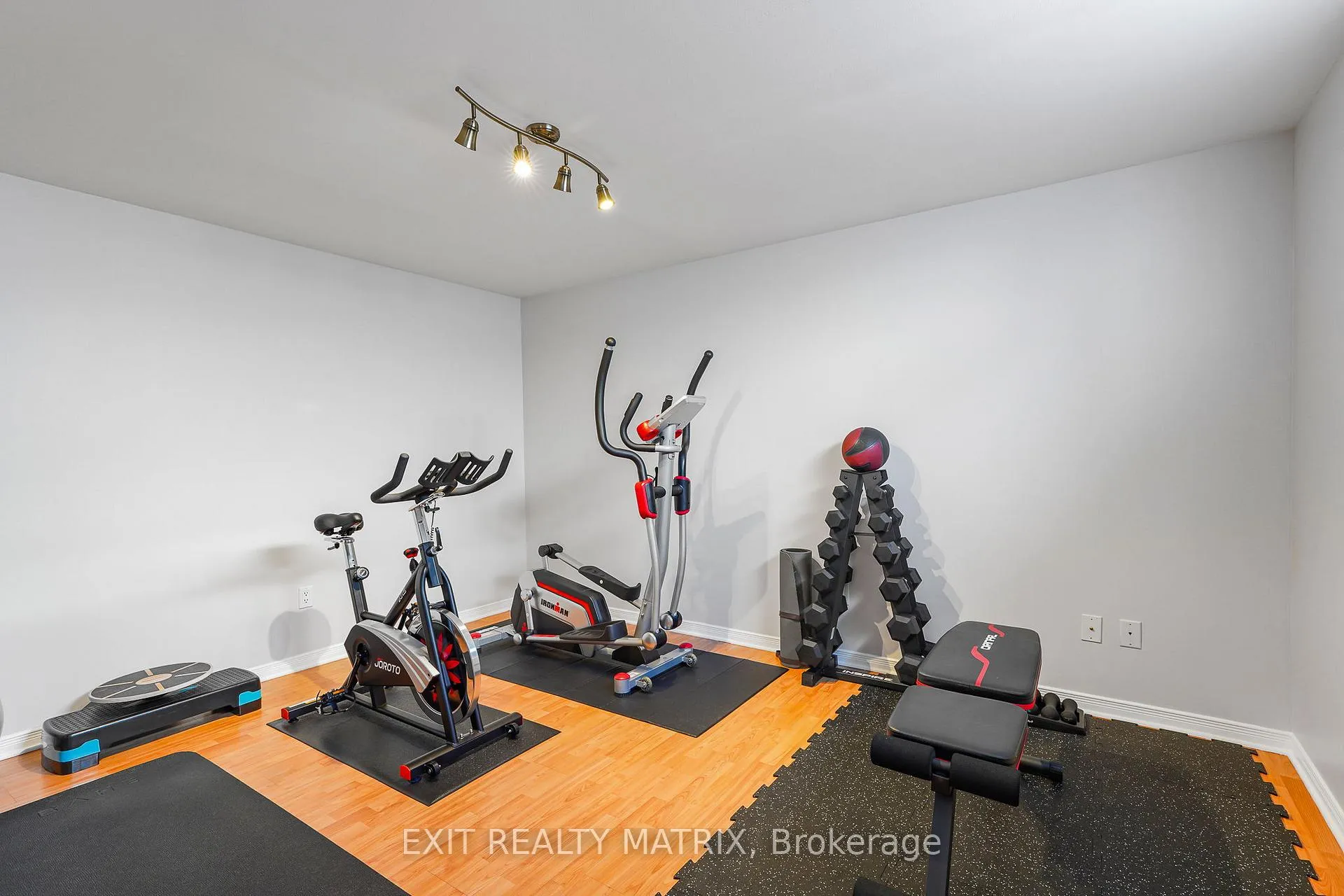 Photo 34 of 1183 Mulder Avenue, Ottawa, Fallingbrook/Gardenway South — HOMEH