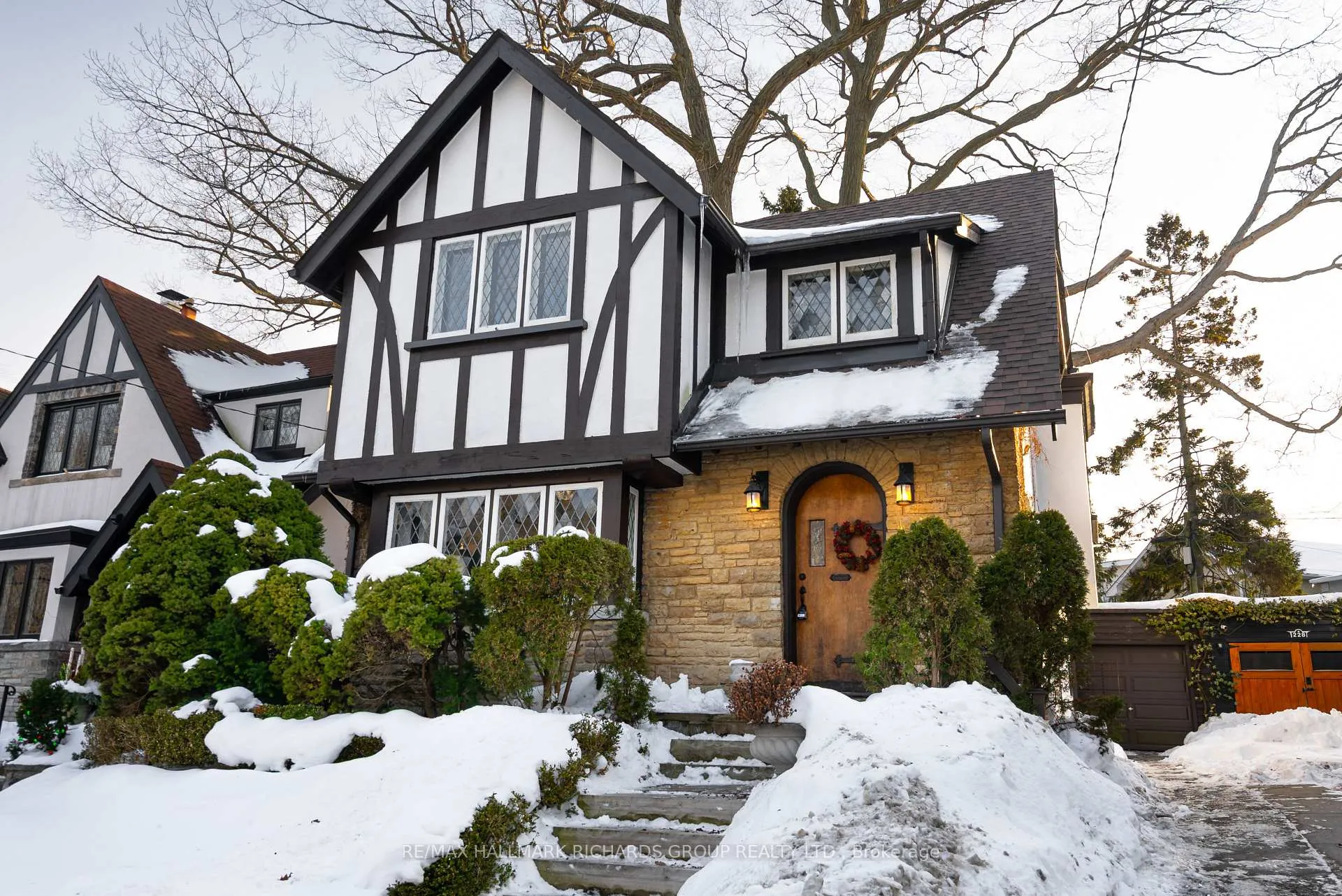 Photo 1 of 226 Glen Manor Drive W, Toronto, The Beaches — HOMEH