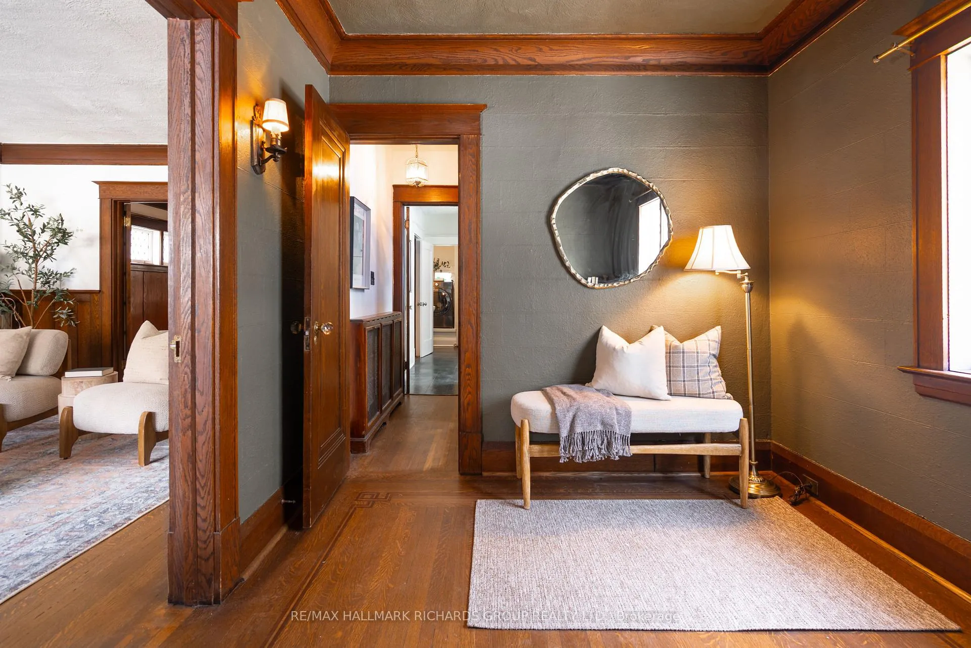 Photo 3 of 226 Glen Manor Drive W, Toronto, The Beaches — HOMEH