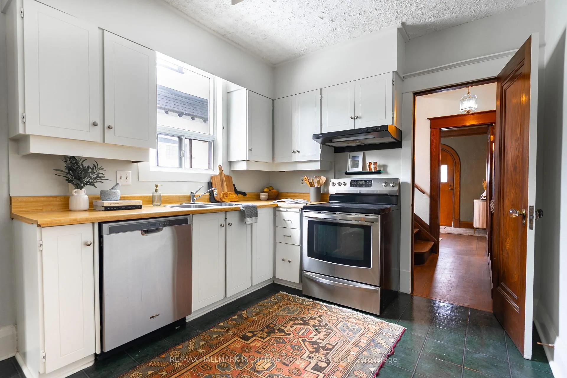 Photo 14 of 226 Glen Manor Drive W, Toronto, The Beaches — HOMEH