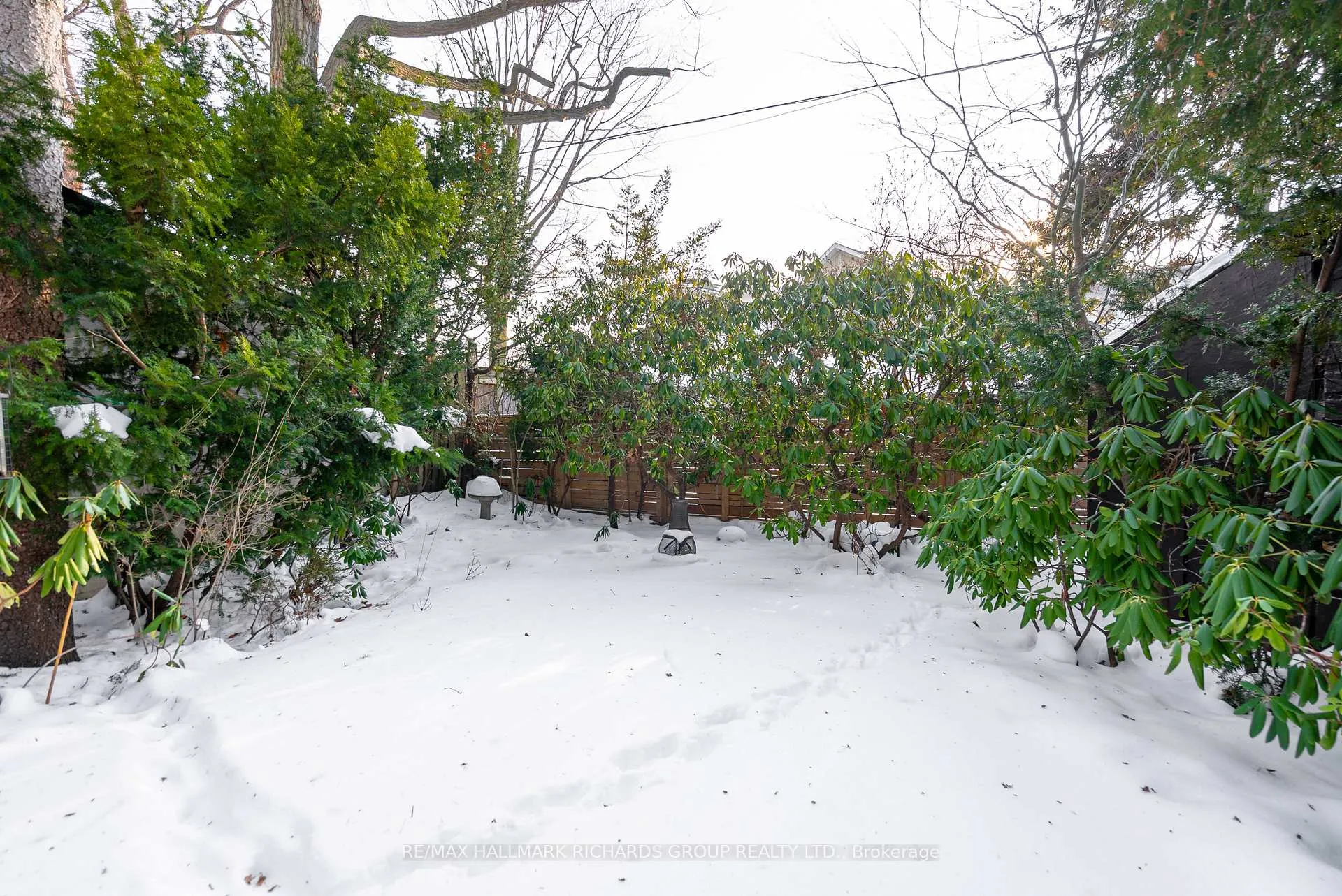 Photo 25 of 226 Glen Manor Drive W, Toronto, The Beaches — HOMEH