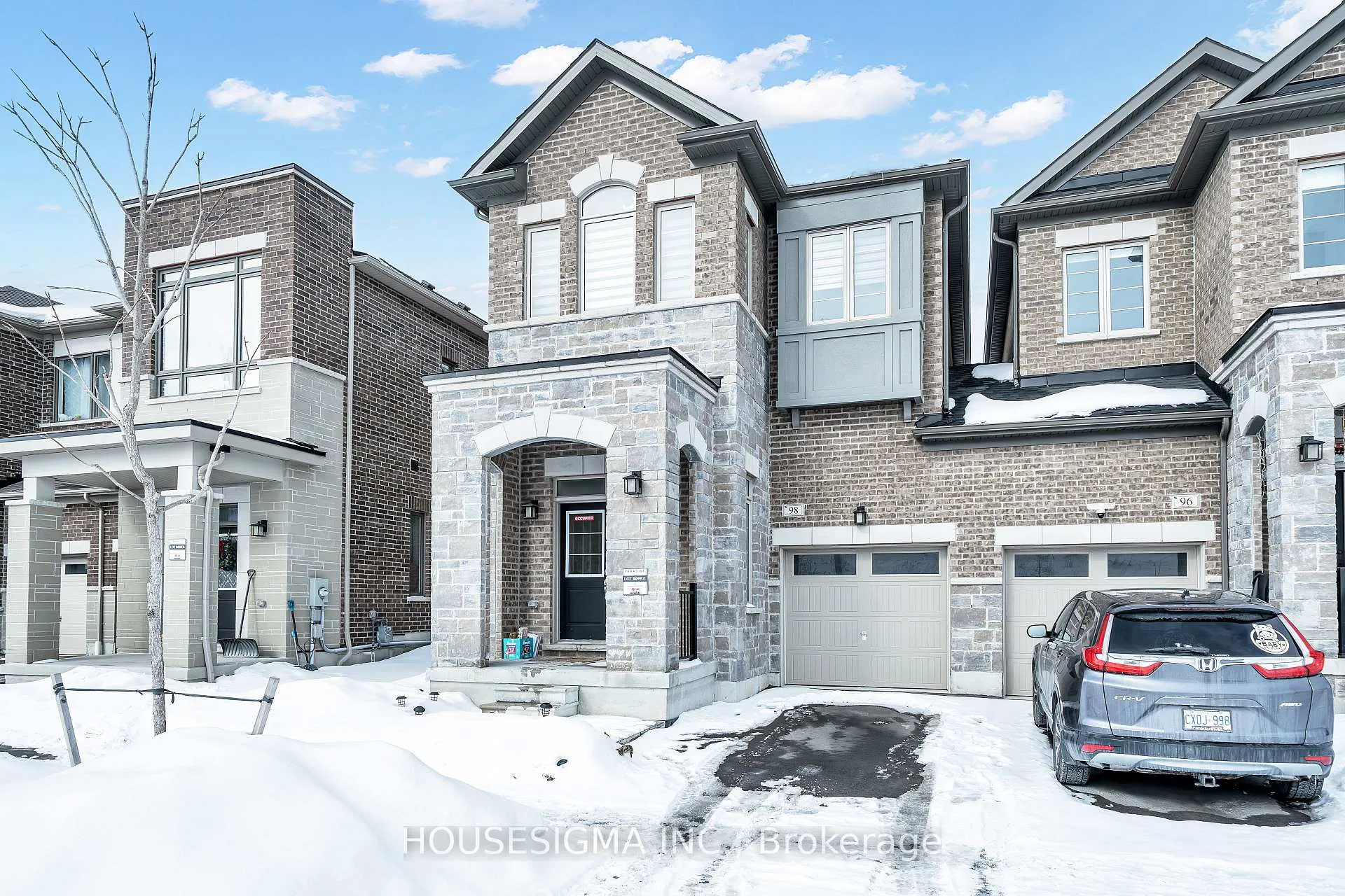 Photo 1 of 98 Ogston Crescent E, Whitby, Rural Whitby — HOMEH
