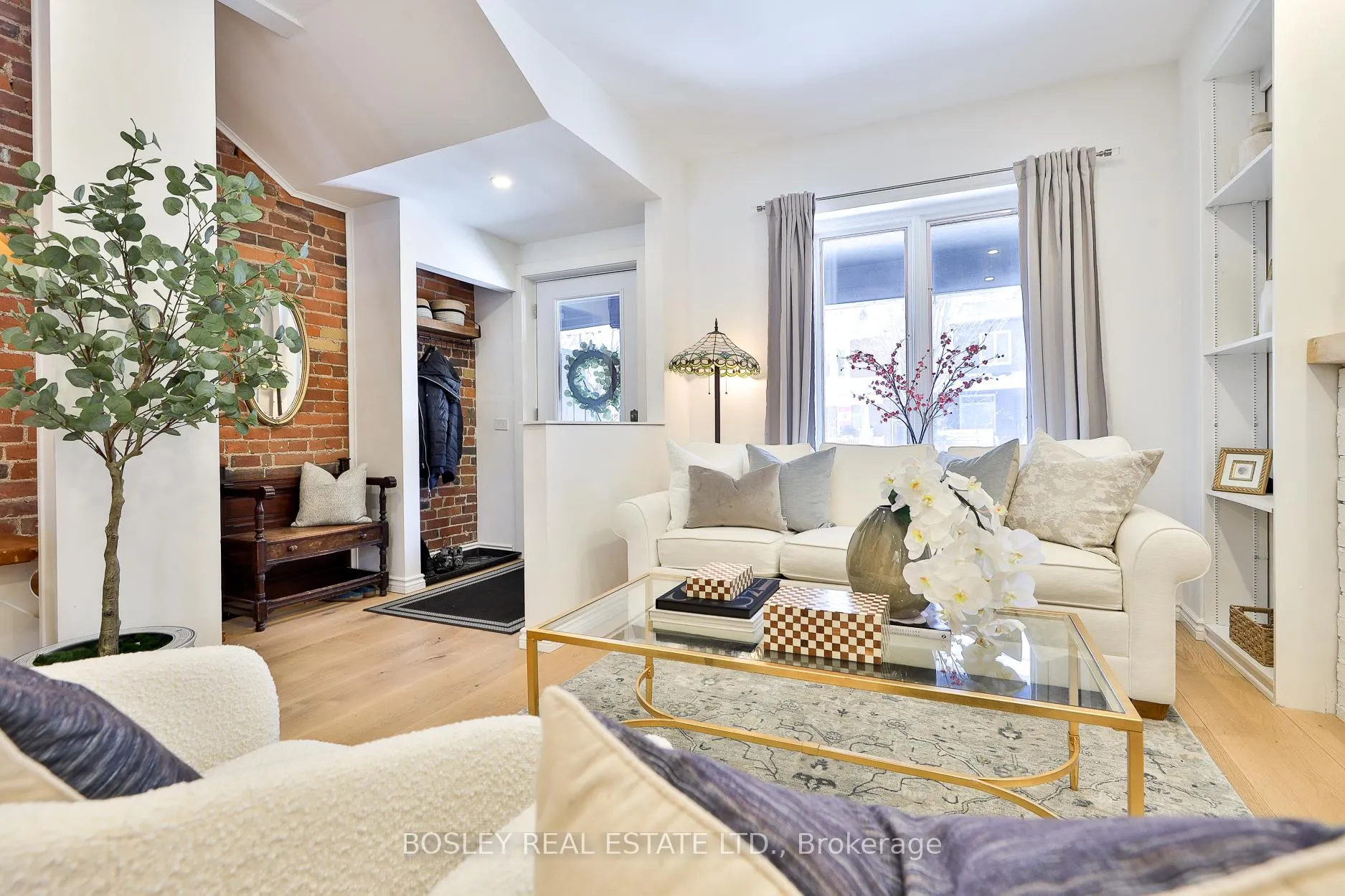 Photo 5 of 19 Ravina Crescent, Toronto, Blake-Jones — HOMEH