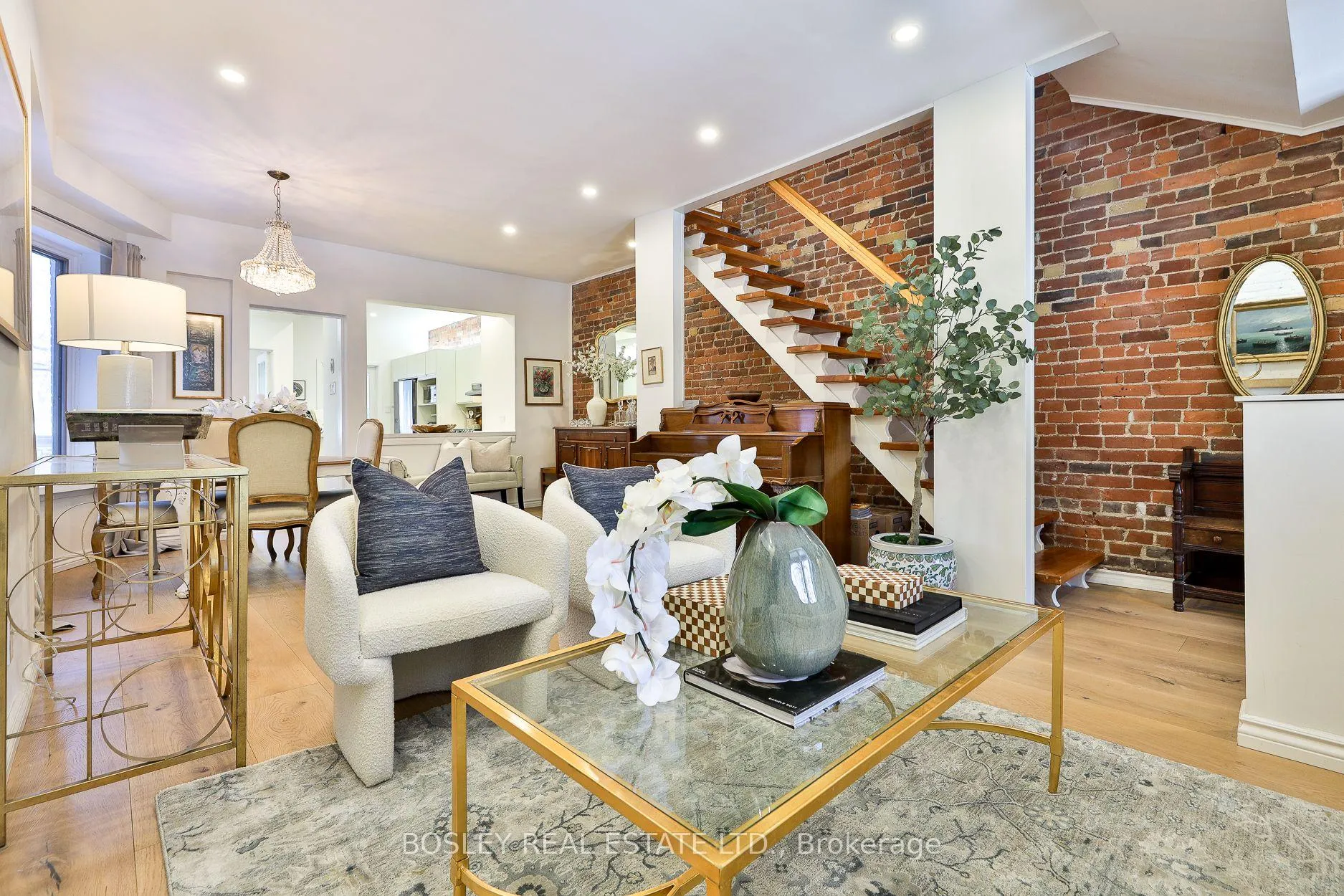 Photo 6 of 19 Ravina Crescent, Toronto, Blake-Jones — HOMEH