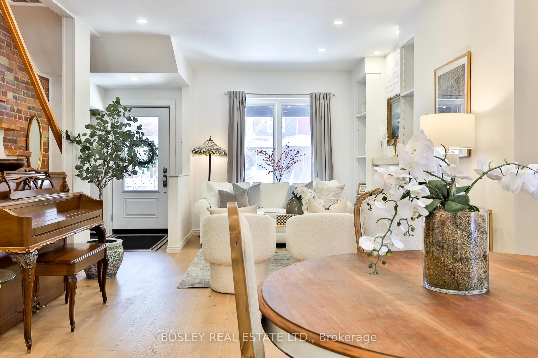 Photo 7 of 19 Ravina Crescent, Toronto, Blake-Jones — HOMEH