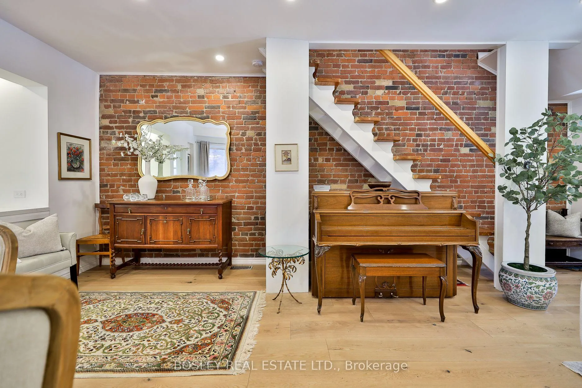 Photo 8 of 19 Ravina Crescent, Toronto, Blake-Jones — HOMEH