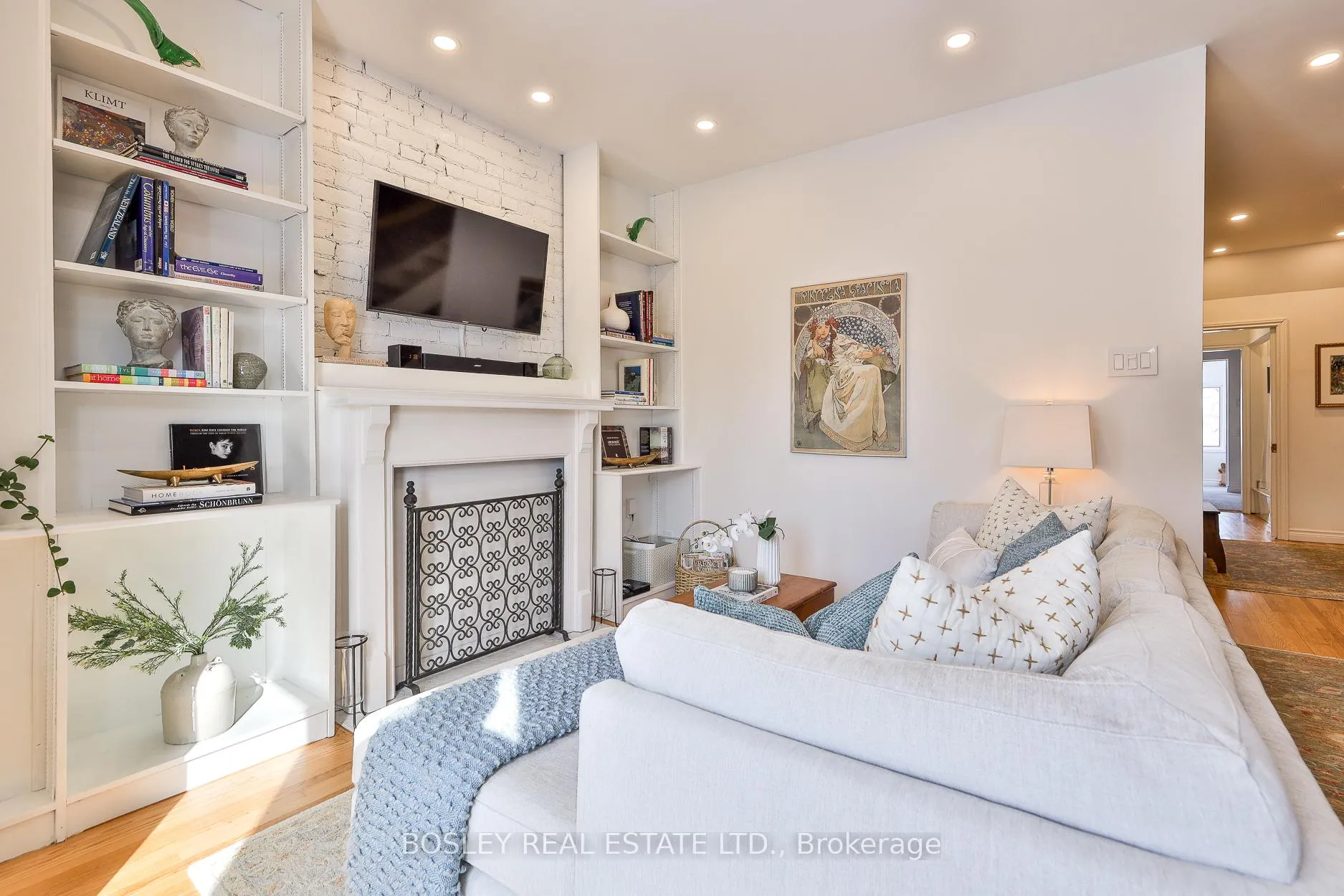 Photo 16 of 19 Ravina Crescent, Toronto, Blake-Jones — HOMEH