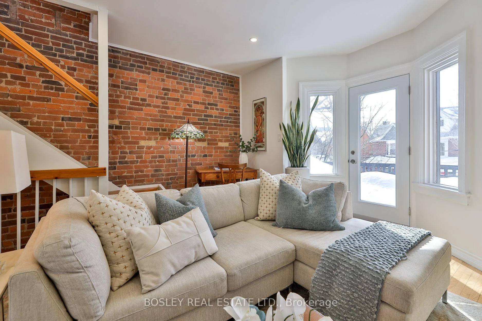 Photo 17 of 19 Ravina Crescent, Toronto, Blake-Jones — HOMEH
