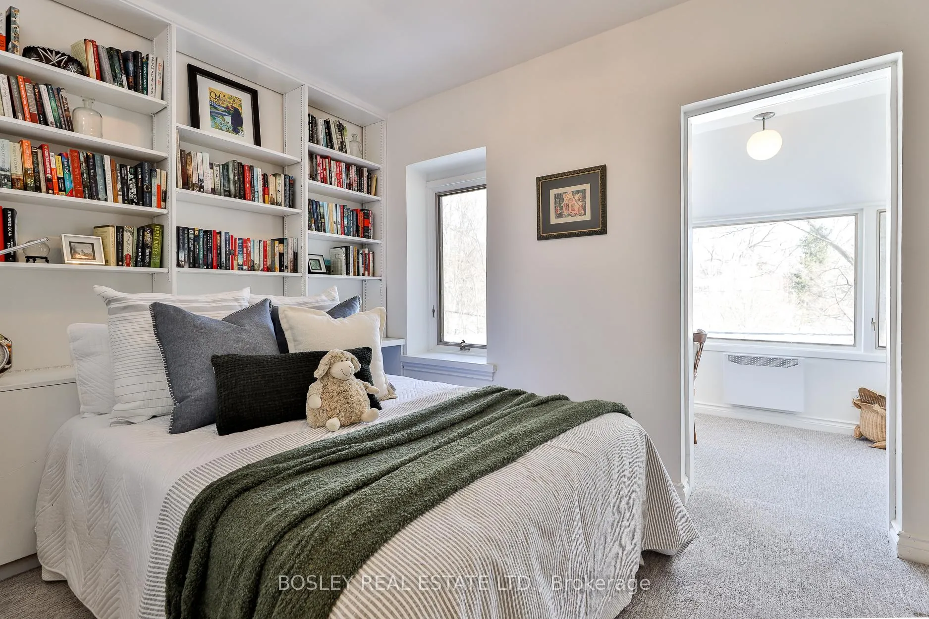 Photo 21 of 19 Ravina Crescent, Toronto, Blake-Jones — HOMEH