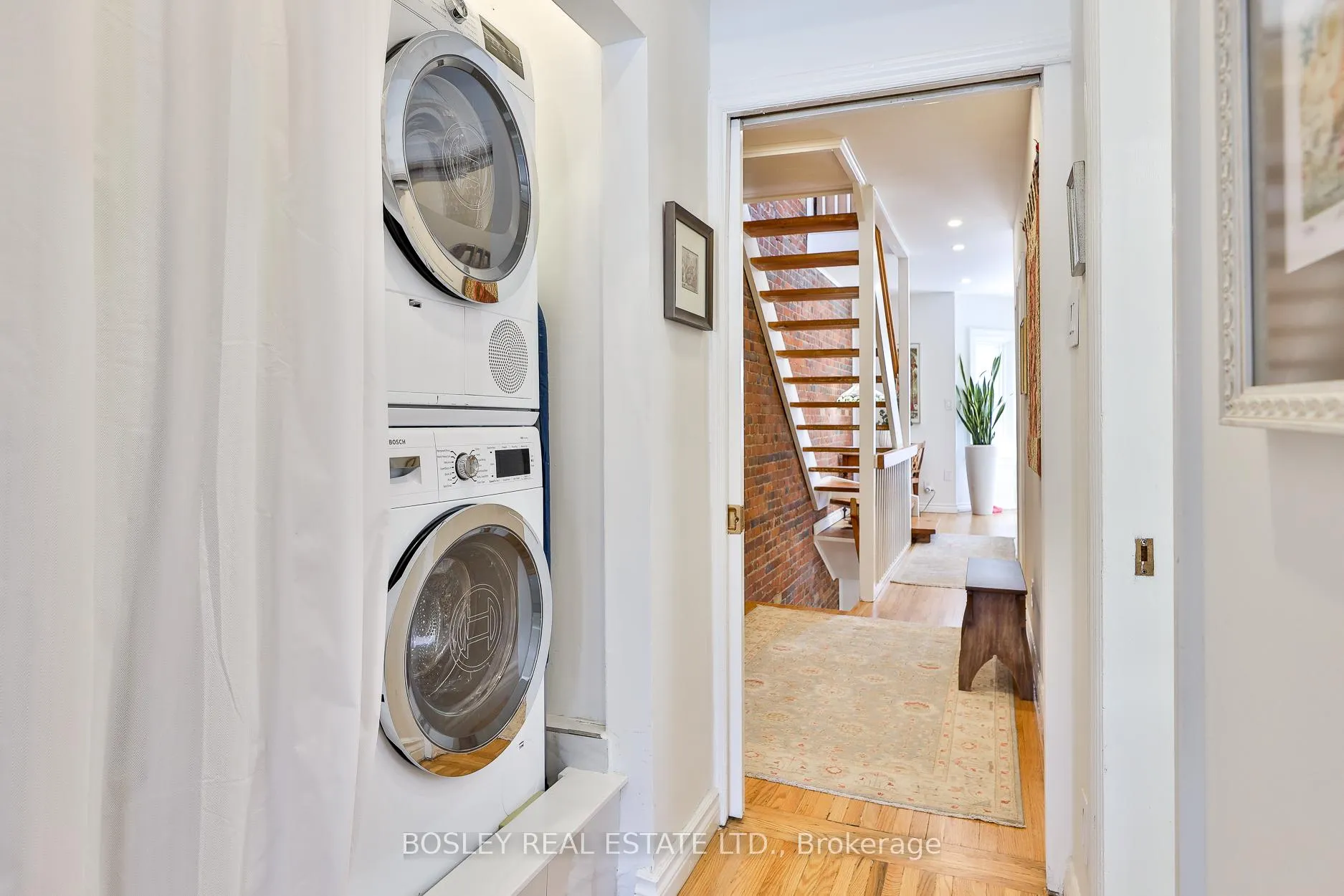 Photo 25 of 19 Ravina Crescent, Toronto, Blake-Jones — HOMEH