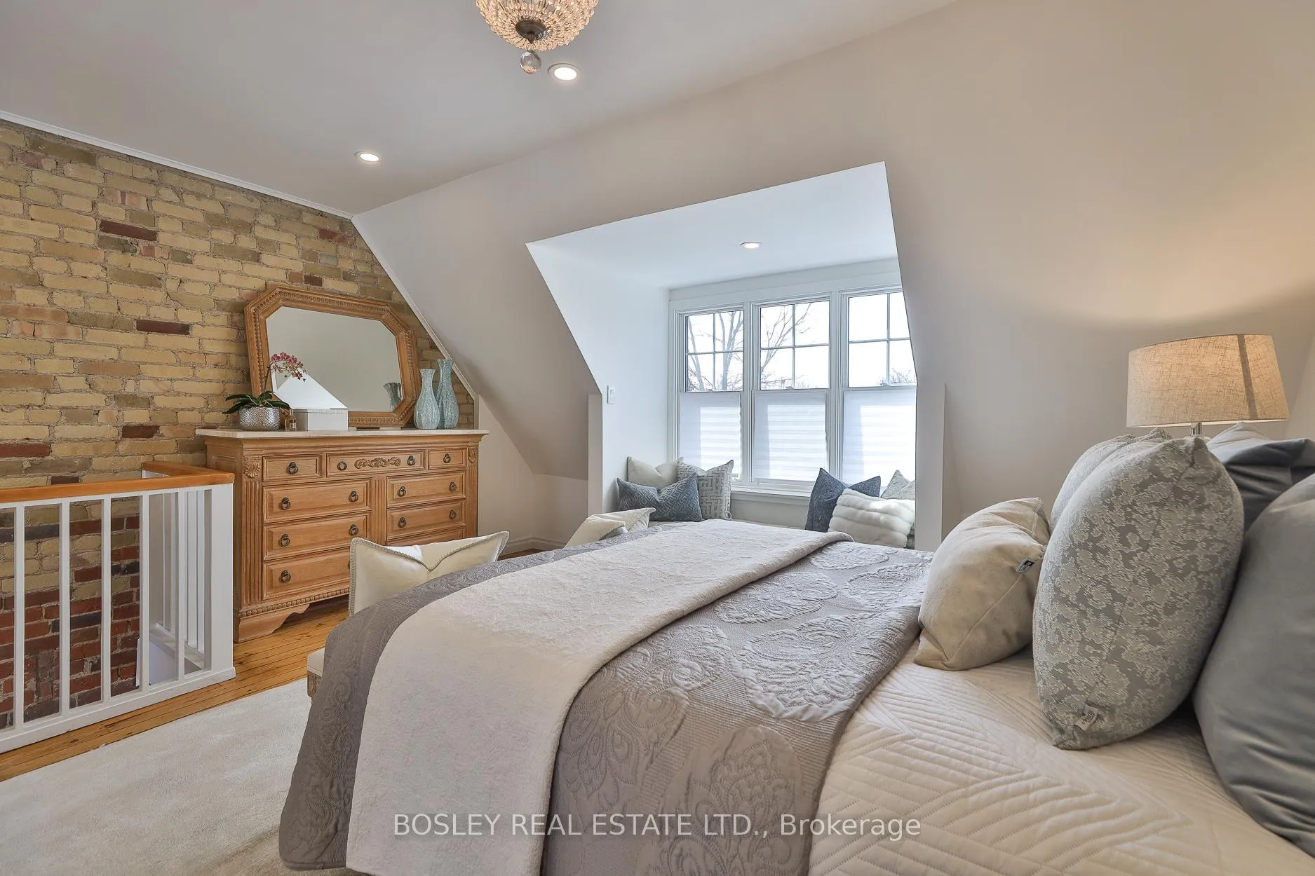Photo 27 of 19 Ravina Crescent, Toronto, Blake-Jones — HOMEH