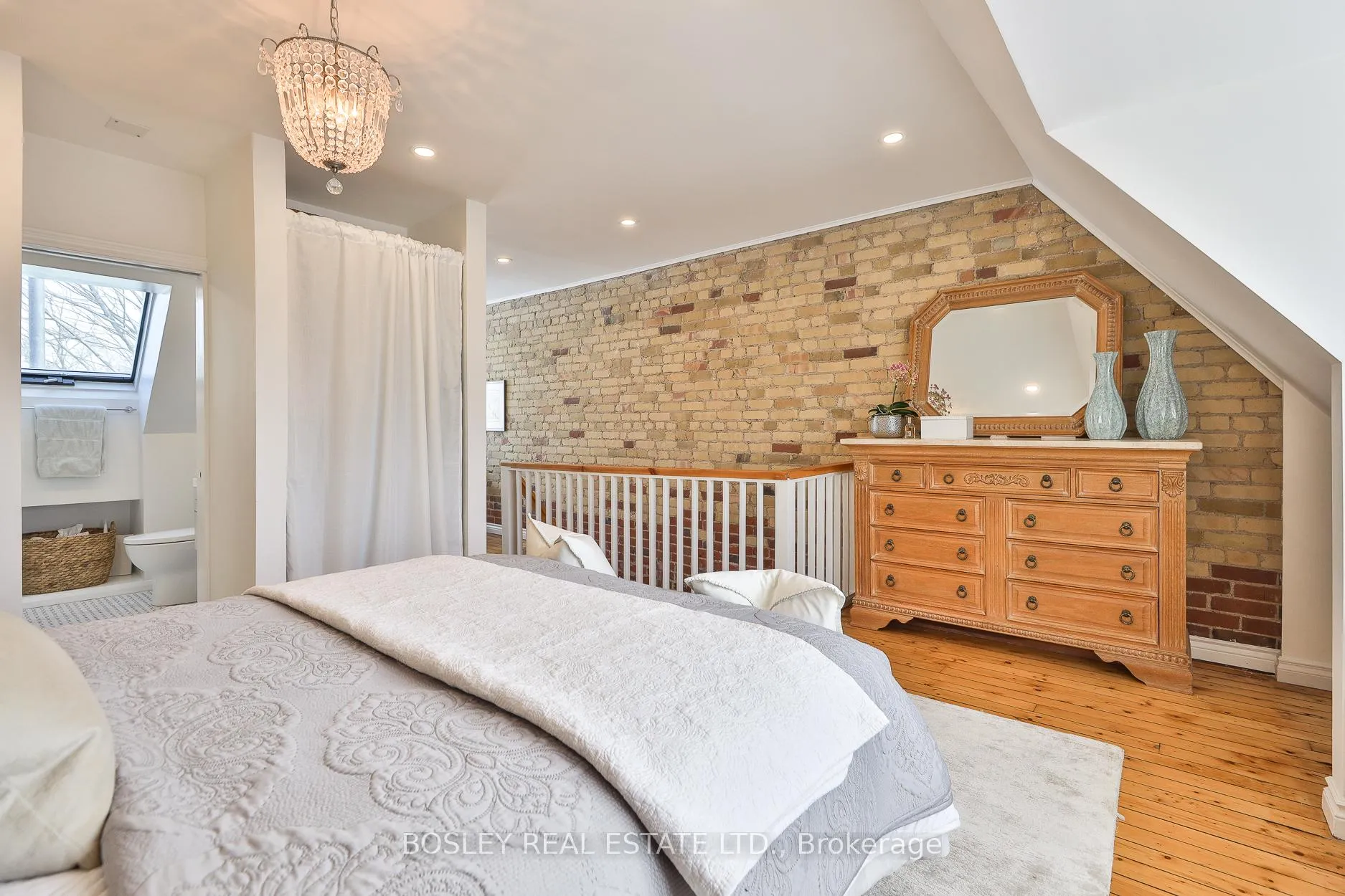 Photo 28 of 19 Ravina Crescent, Toronto, Blake-Jones — HOMEH