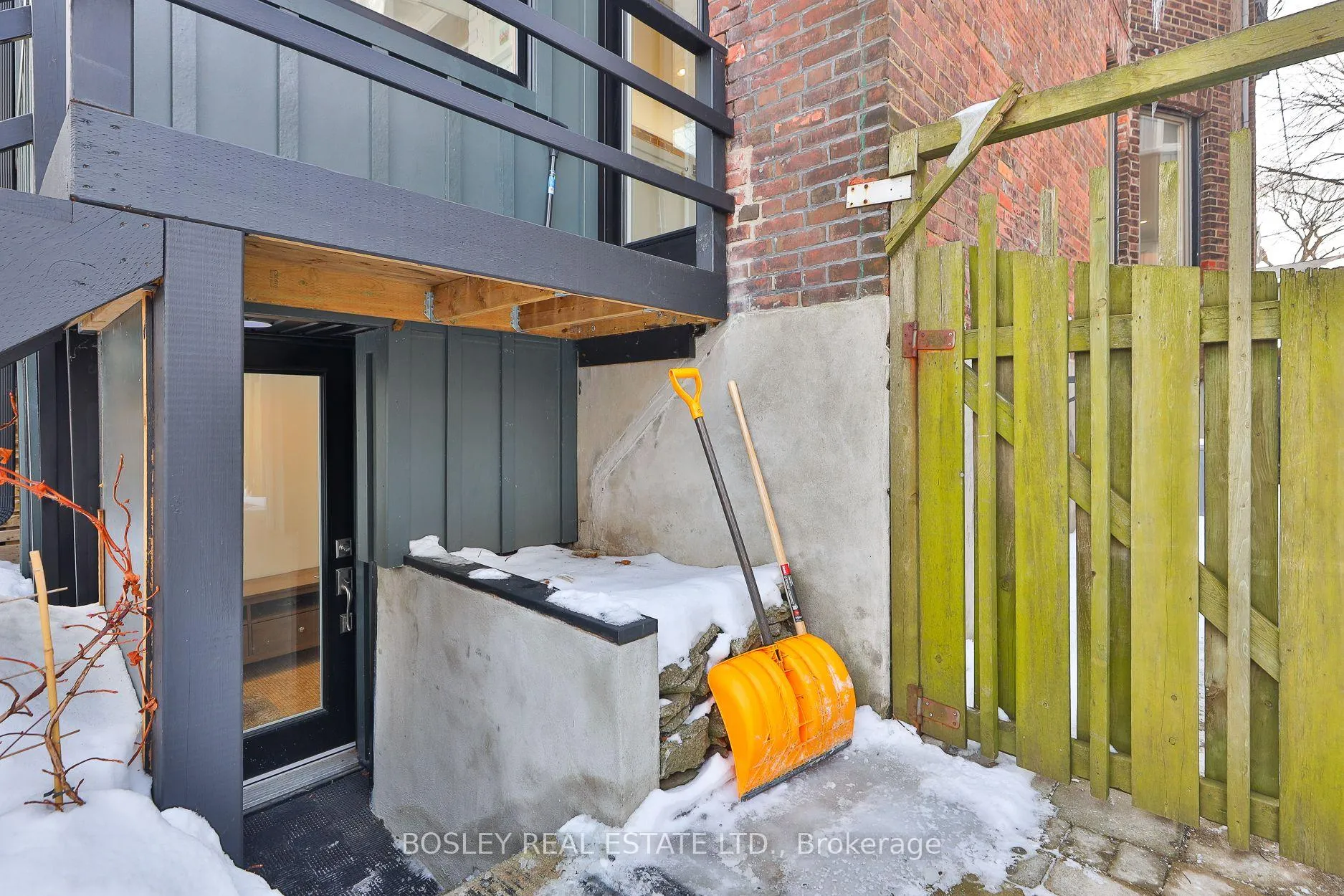 Photo 32 of 19 Ravina Crescent, Toronto, Blake-Jones — HOMEH