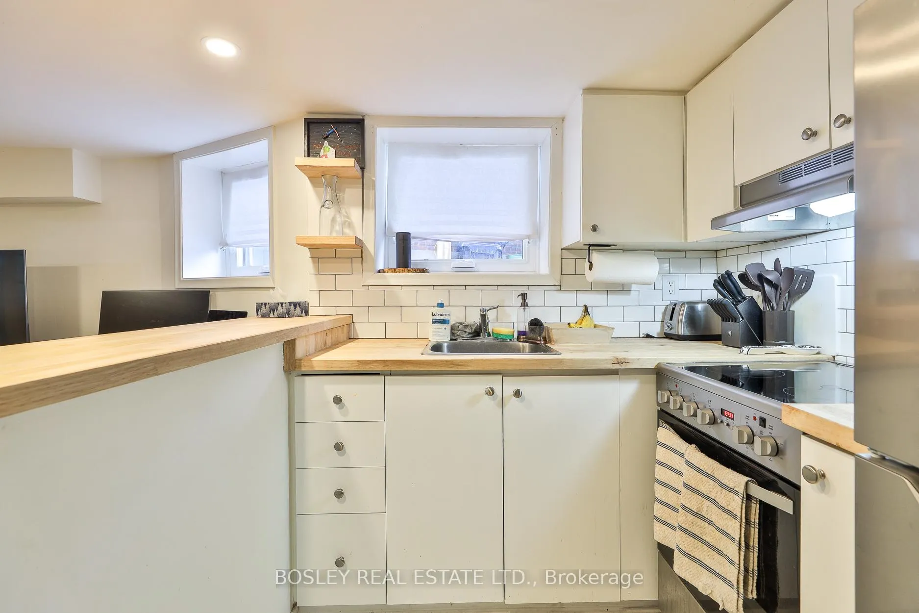 Photo 35 of 19 Ravina Crescent, Toronto, Blake-Jones — HOMEH