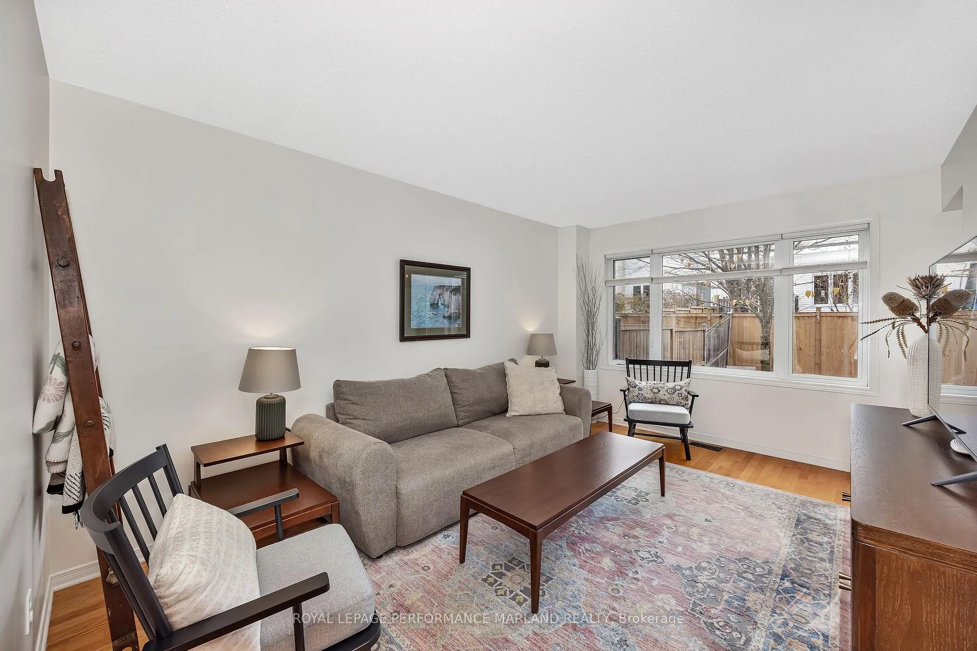 Photo 5 of 151 Kinross Private, Ottawa, Kanata - Morgan's Grant/South March — HOMEH