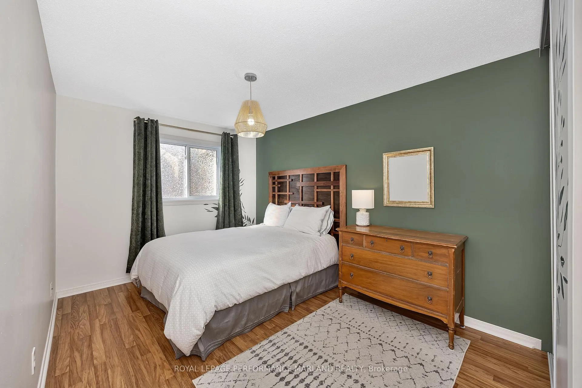 Photo 13 of 151 Kinross Private, Ottawa, Kanata - Morgan's Grant/South March — HOMEH
