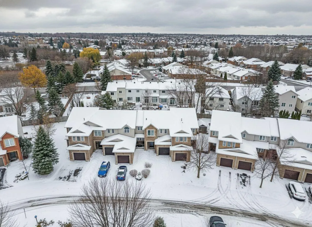 Photo 23 of 151 Kinross Private, Ottawa, Kanata - Morgan's Grant/South March — HOMEH