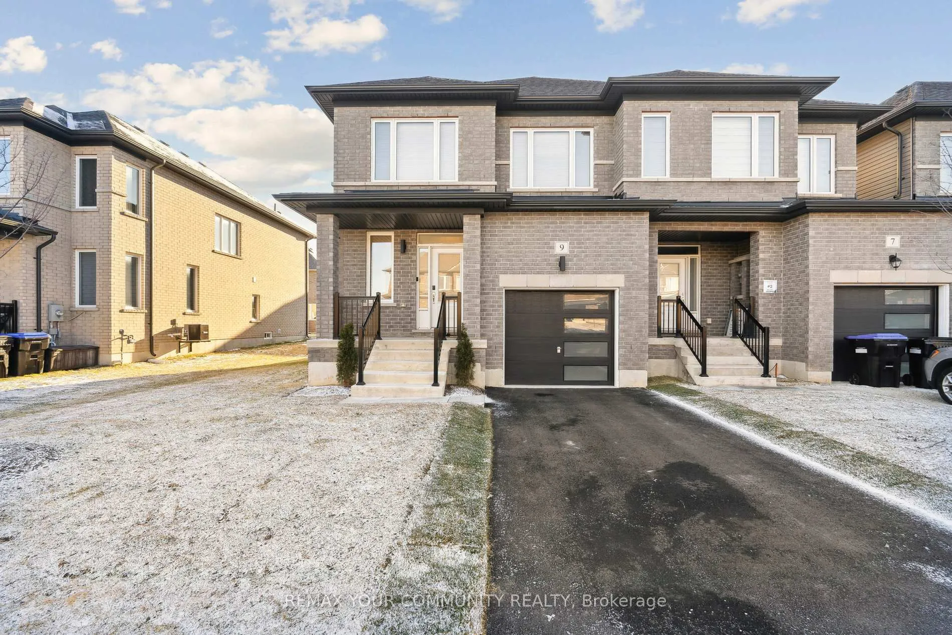 Photo 3 of 9 Lisa Street, Wasaga Beach — HOMEH