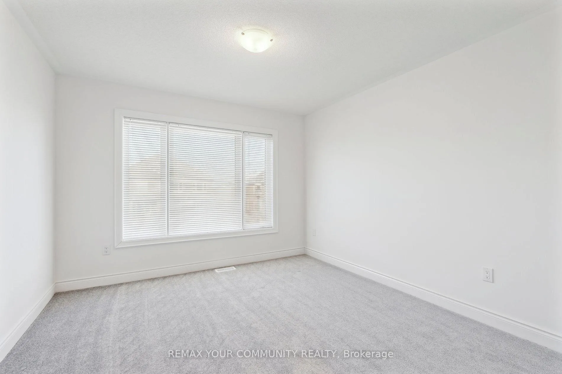 Photo 26 of 9 Lisa Street, Wasaga Beach — HOMEH