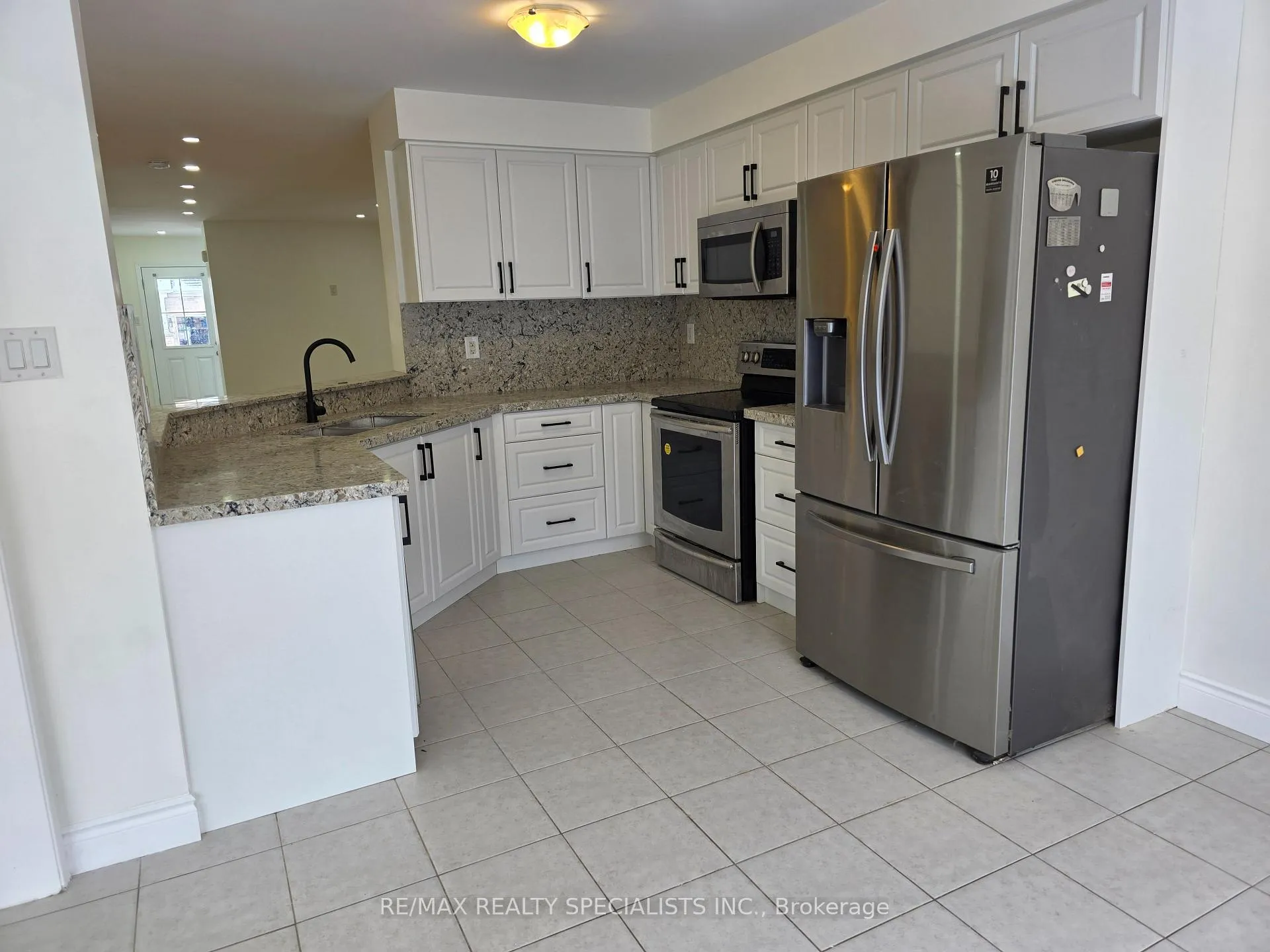 Photo 6 of 65 Ruhl Drive, Milton, Willmott — HOMEH