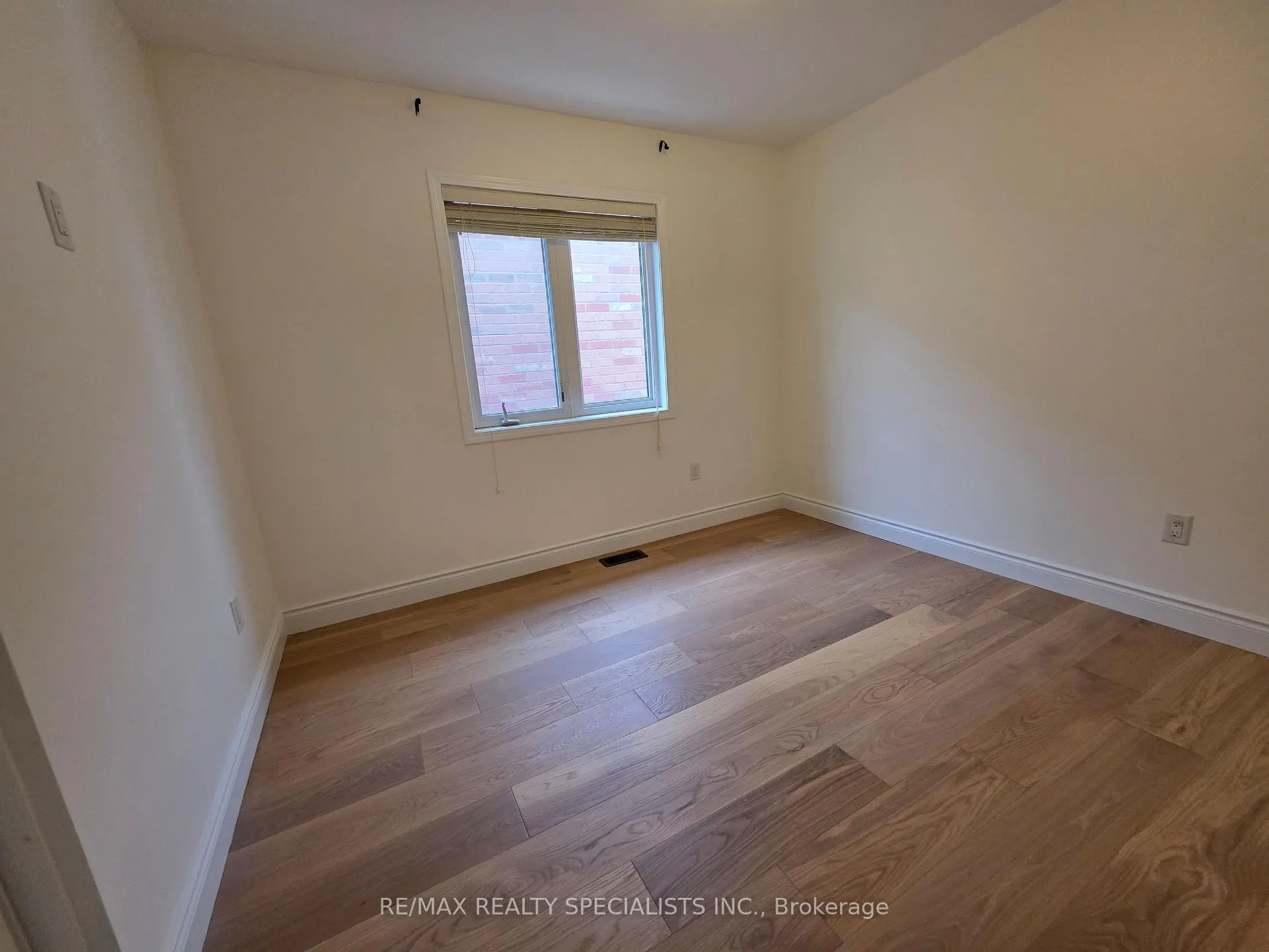 Photo 15 of 65 Ruhl Drive, Milton, Willmott — HOMEH
