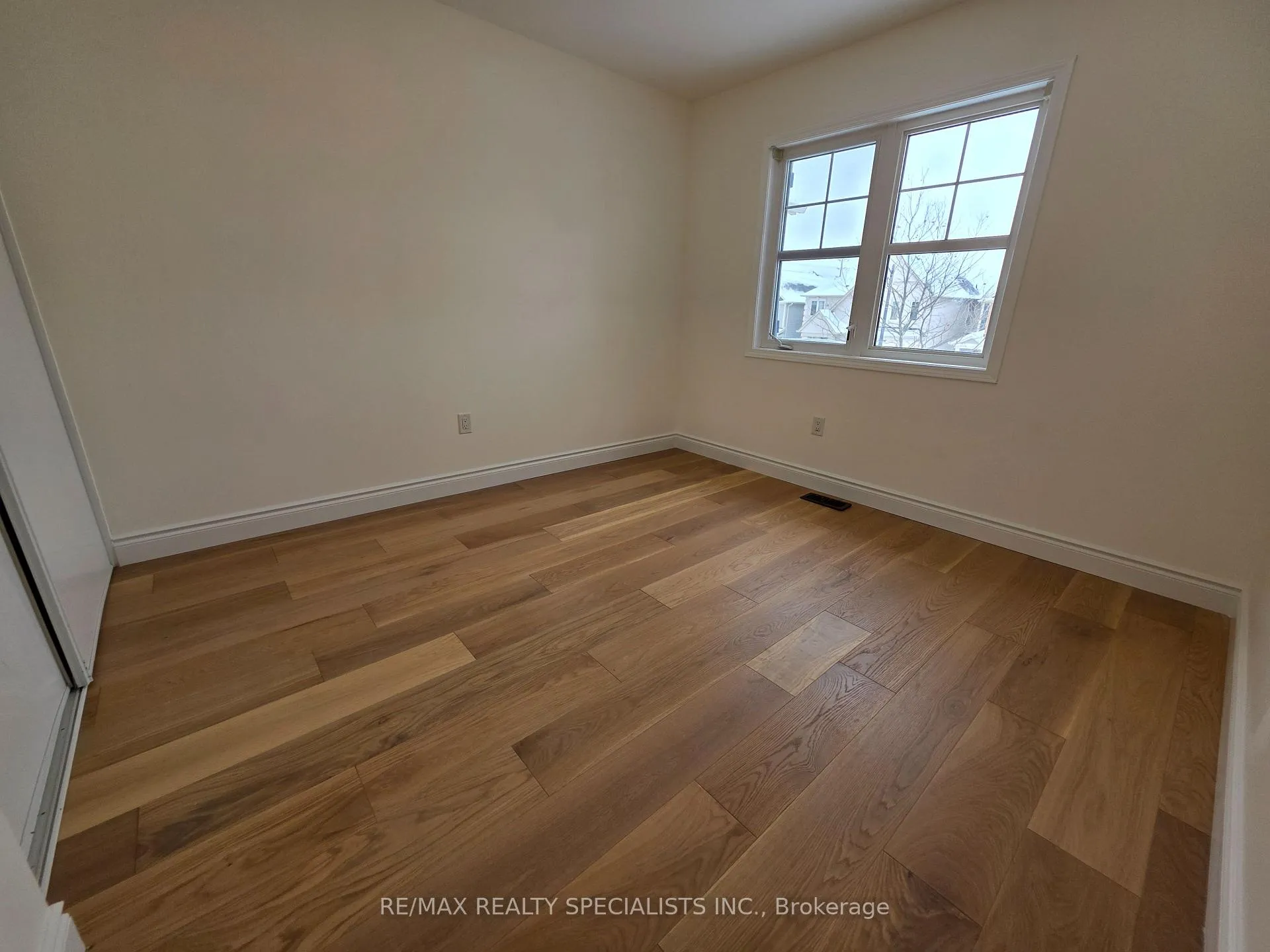 Photo 18 of 65 Ruhl Drive, Milton, Willmott — HOMEH
