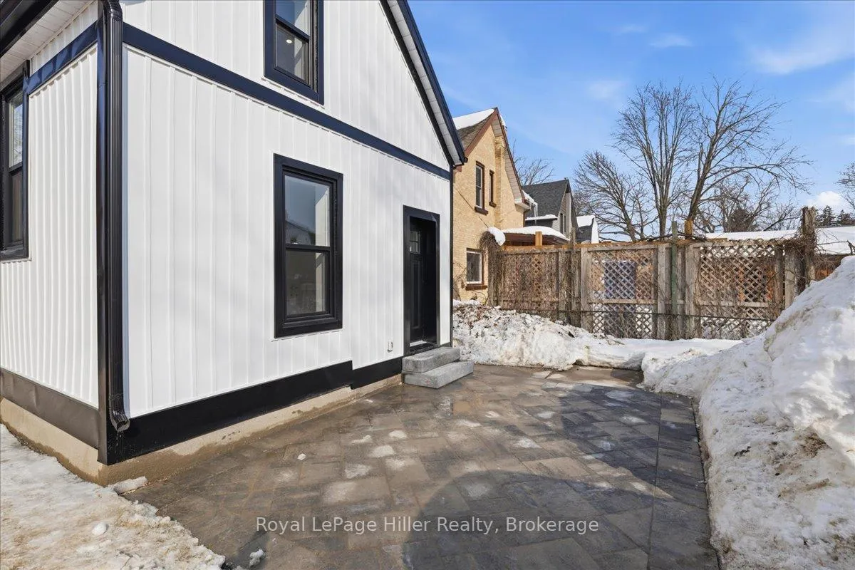 Photo 7 of 91 Dufferin Street, Stratford — HOMEH