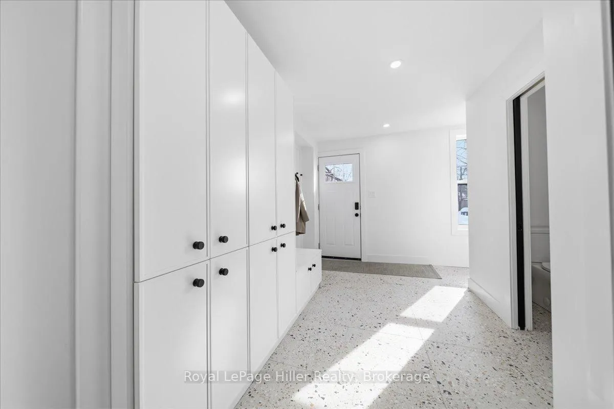 Photo 14 of 91 Dufferin Street, Stratford — HOMEH