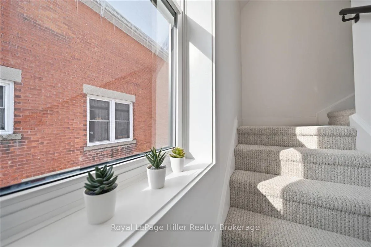 Photo 31 of 91 Dufferin Street, Stratford — HOMEH